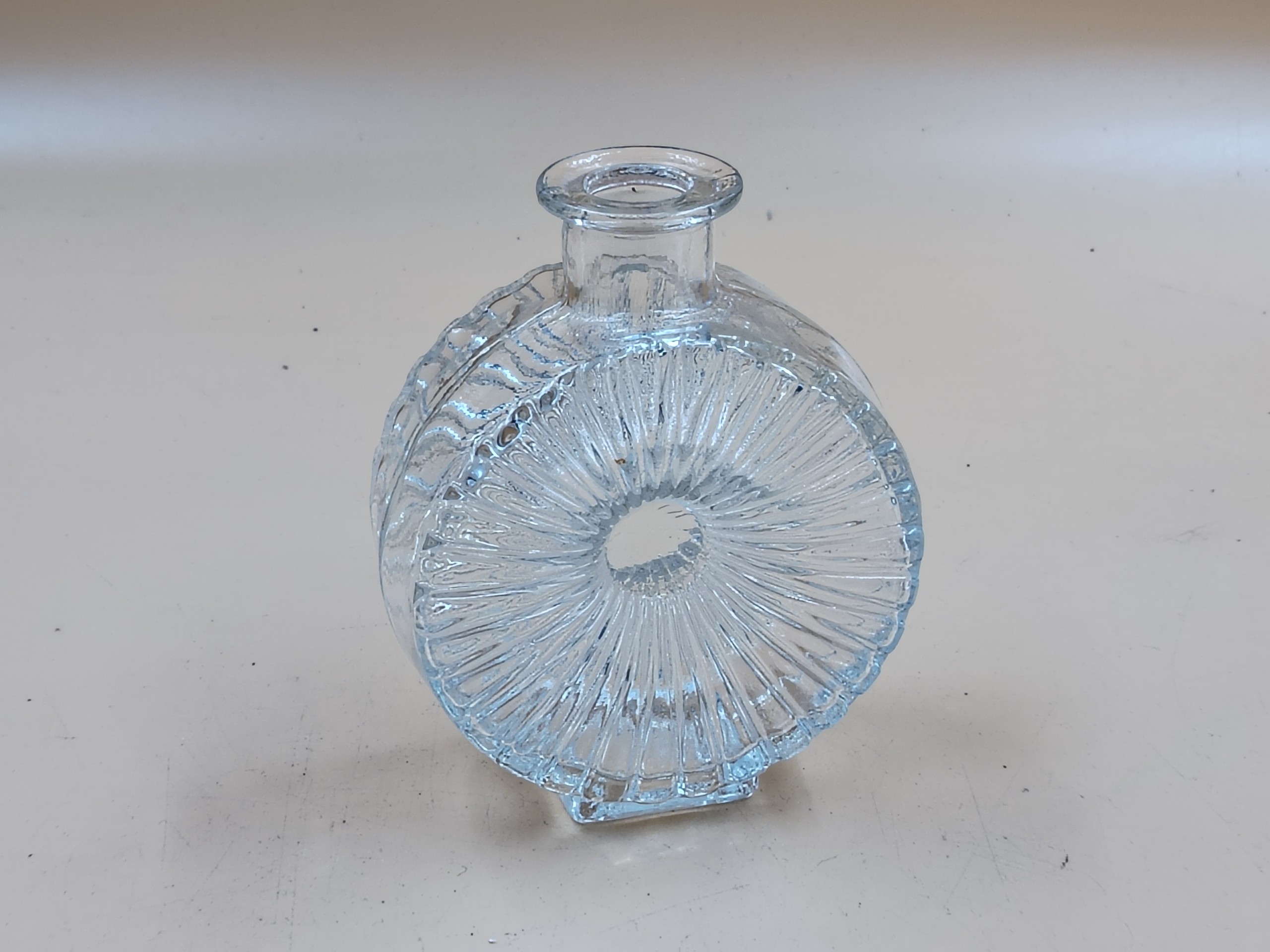 Helena Tynell - Huutokauppa Ekman