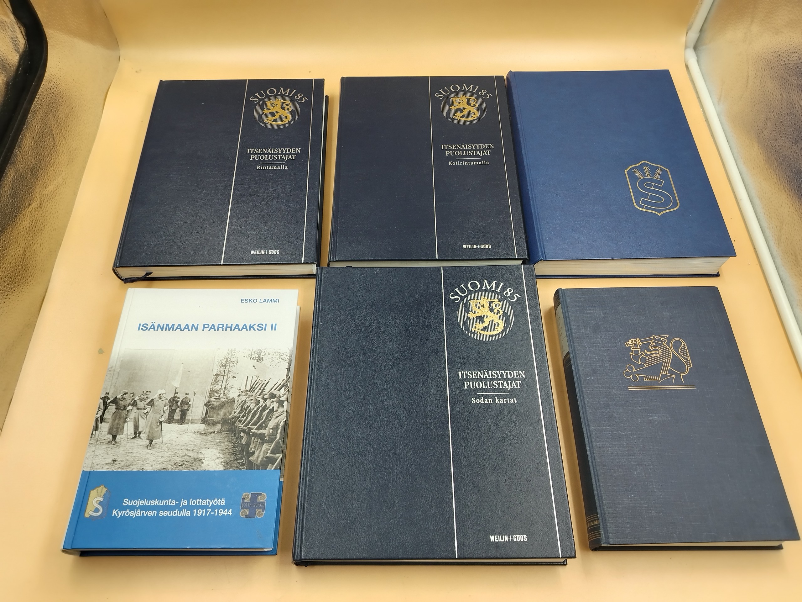 Kirjat - Huutokauppa Ekman