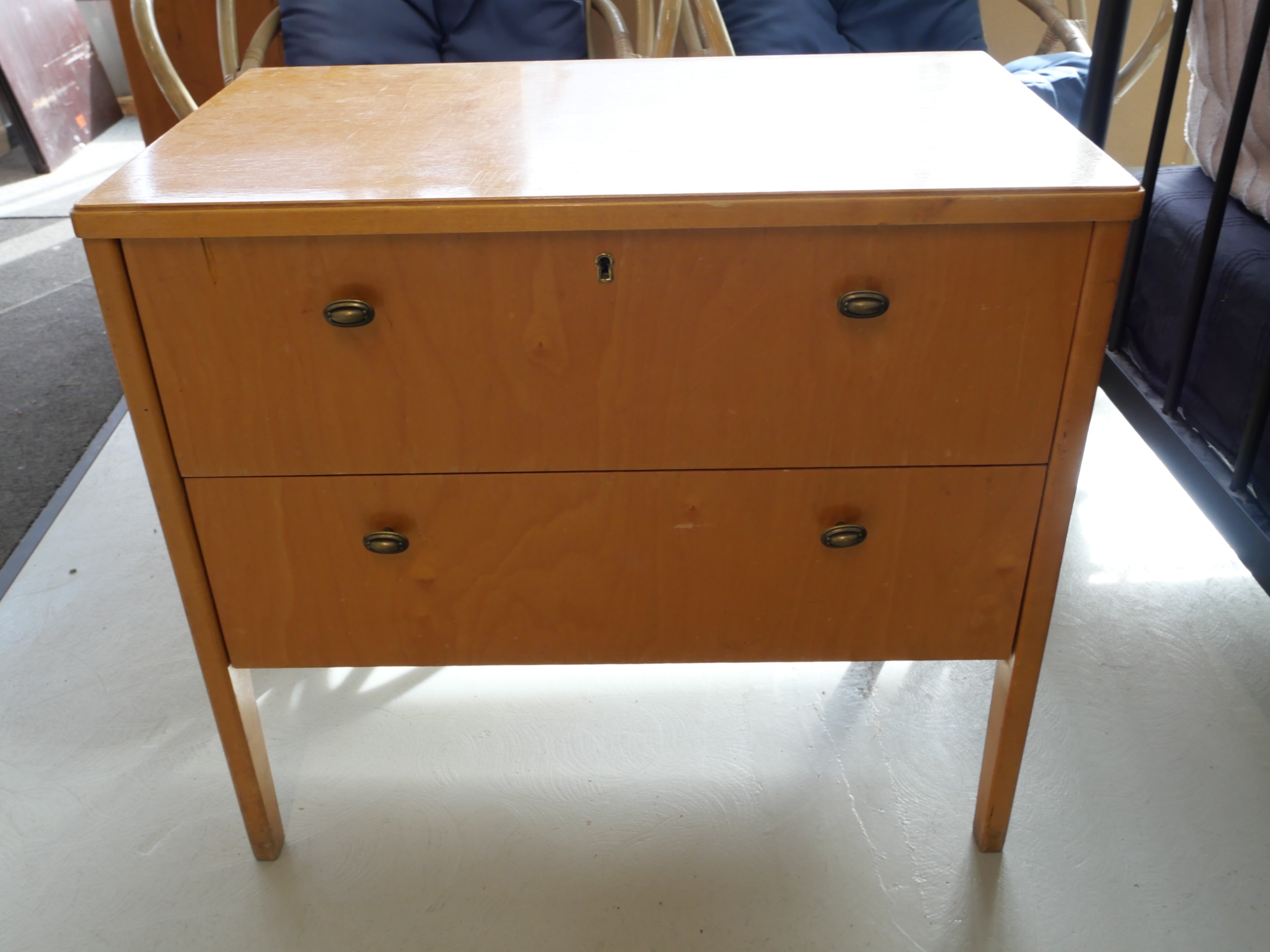 *Lipasto - Huutokauppa Ekman