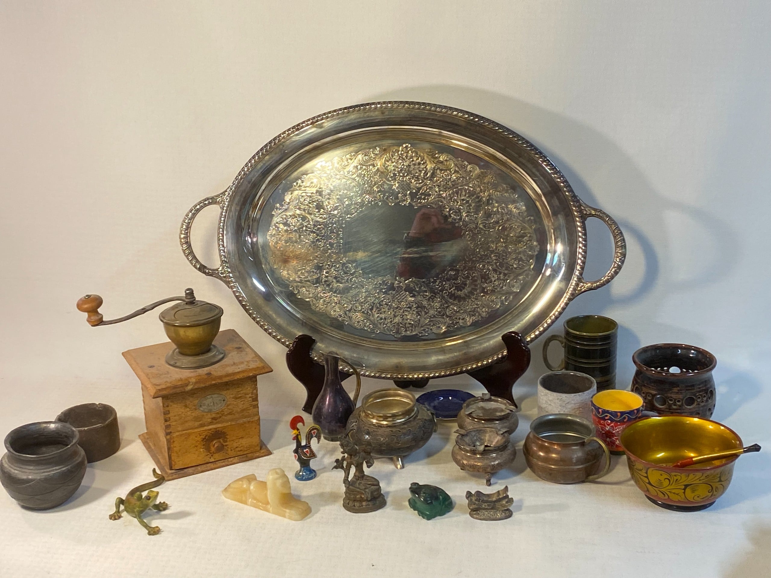 Keräilyesineitä - Huutokauppa Ekman