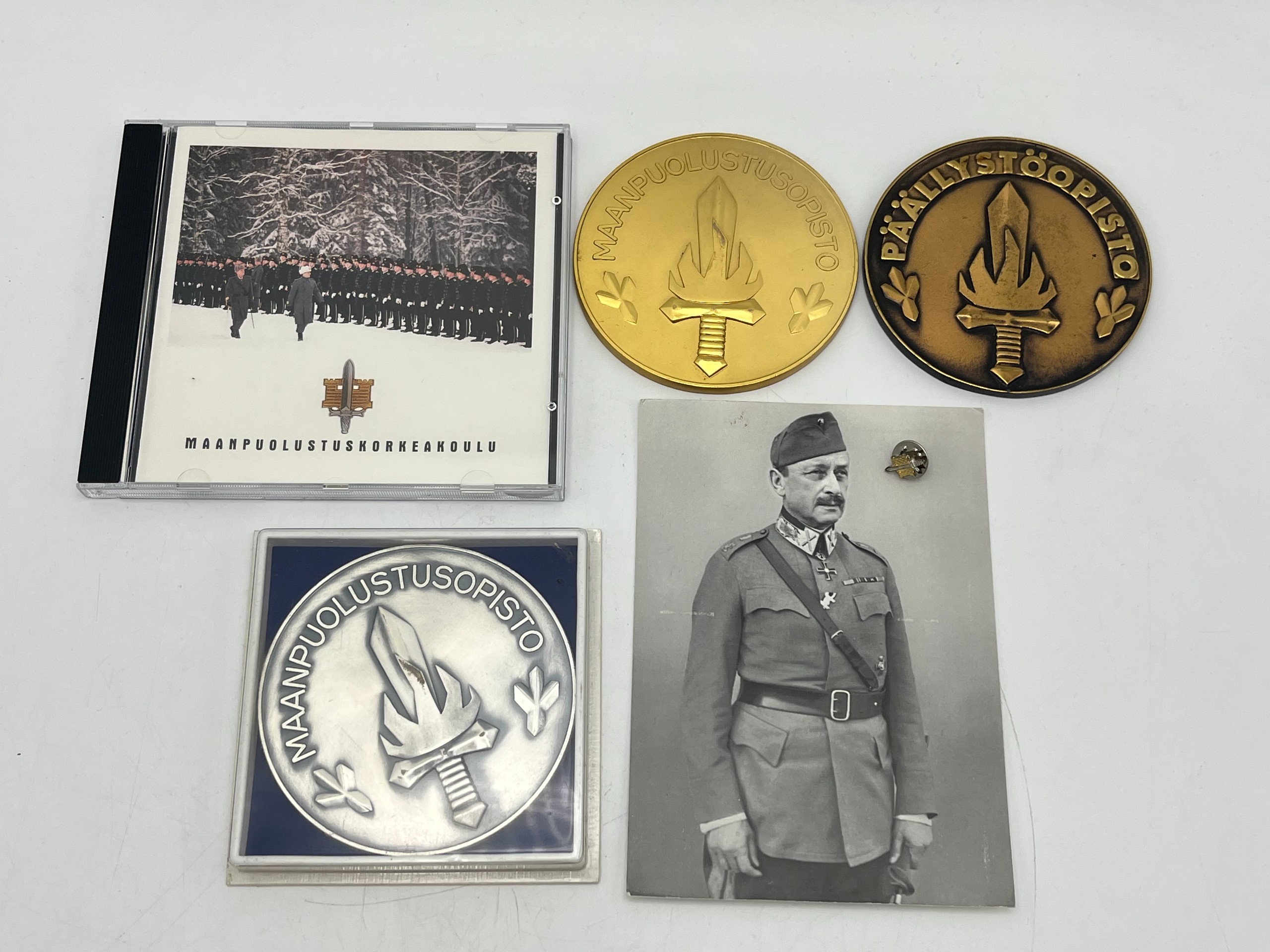 Mitalit ym - Huutokauppa Ekman