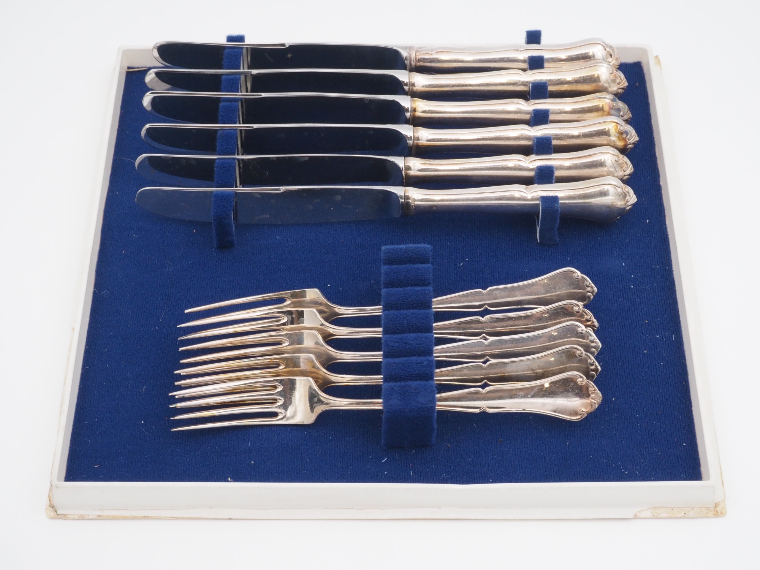 Hopea-aterimet - Huutokauppa Ekman