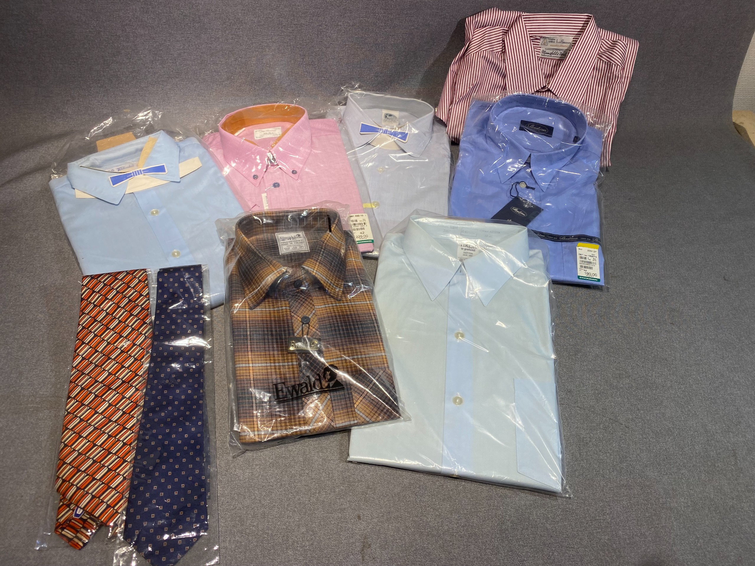 Paitoja ym. - Huutokauppa Ekman