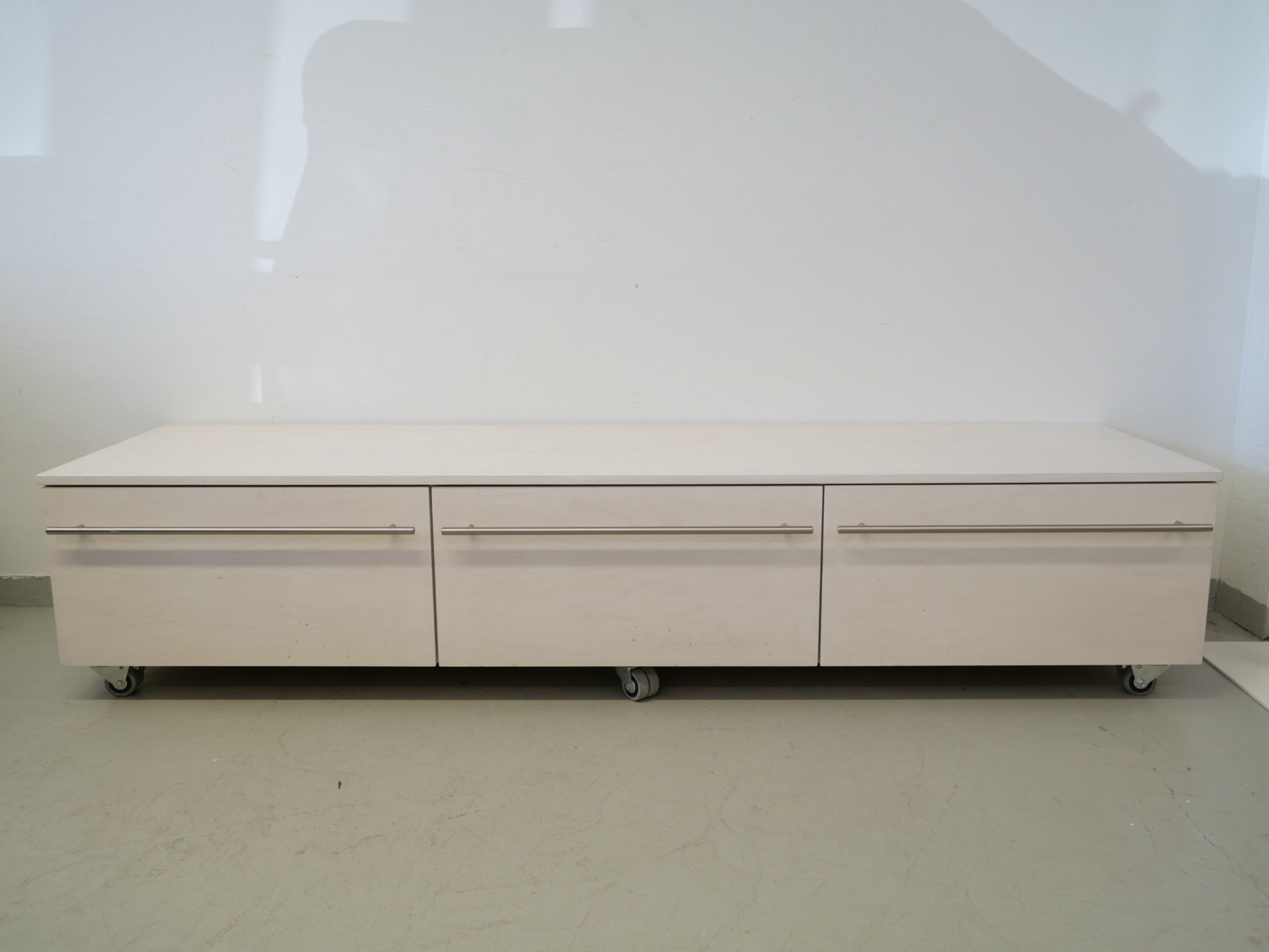 *TV-taso - Huutokauppa Ekman