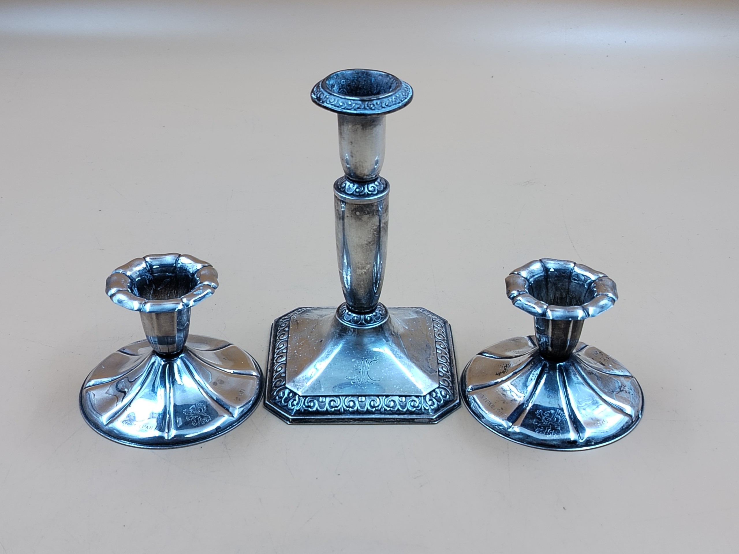 Hopeaa - Huutokauppa Ekman