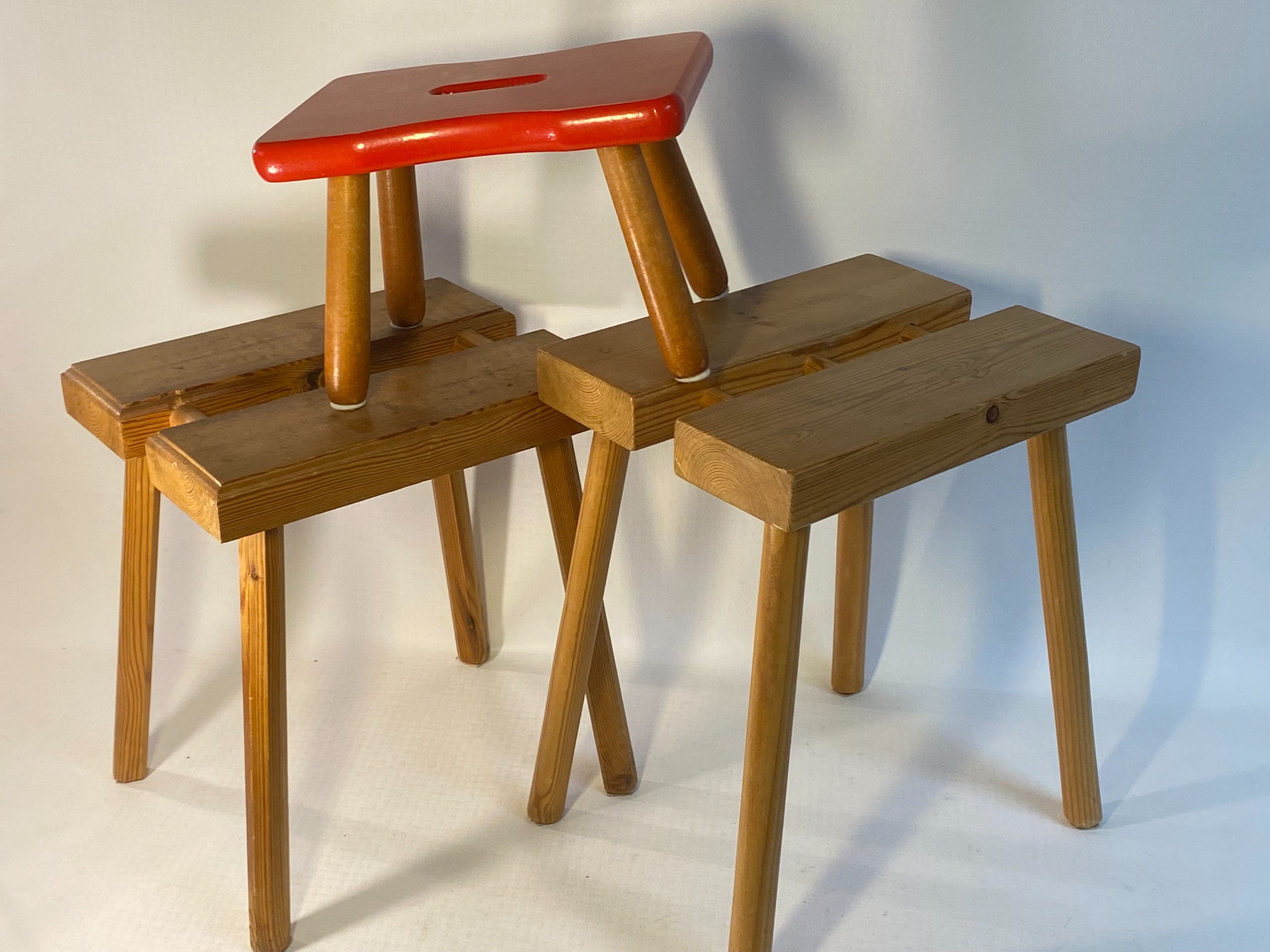 Jakkarat - Huutokauppa Ekman