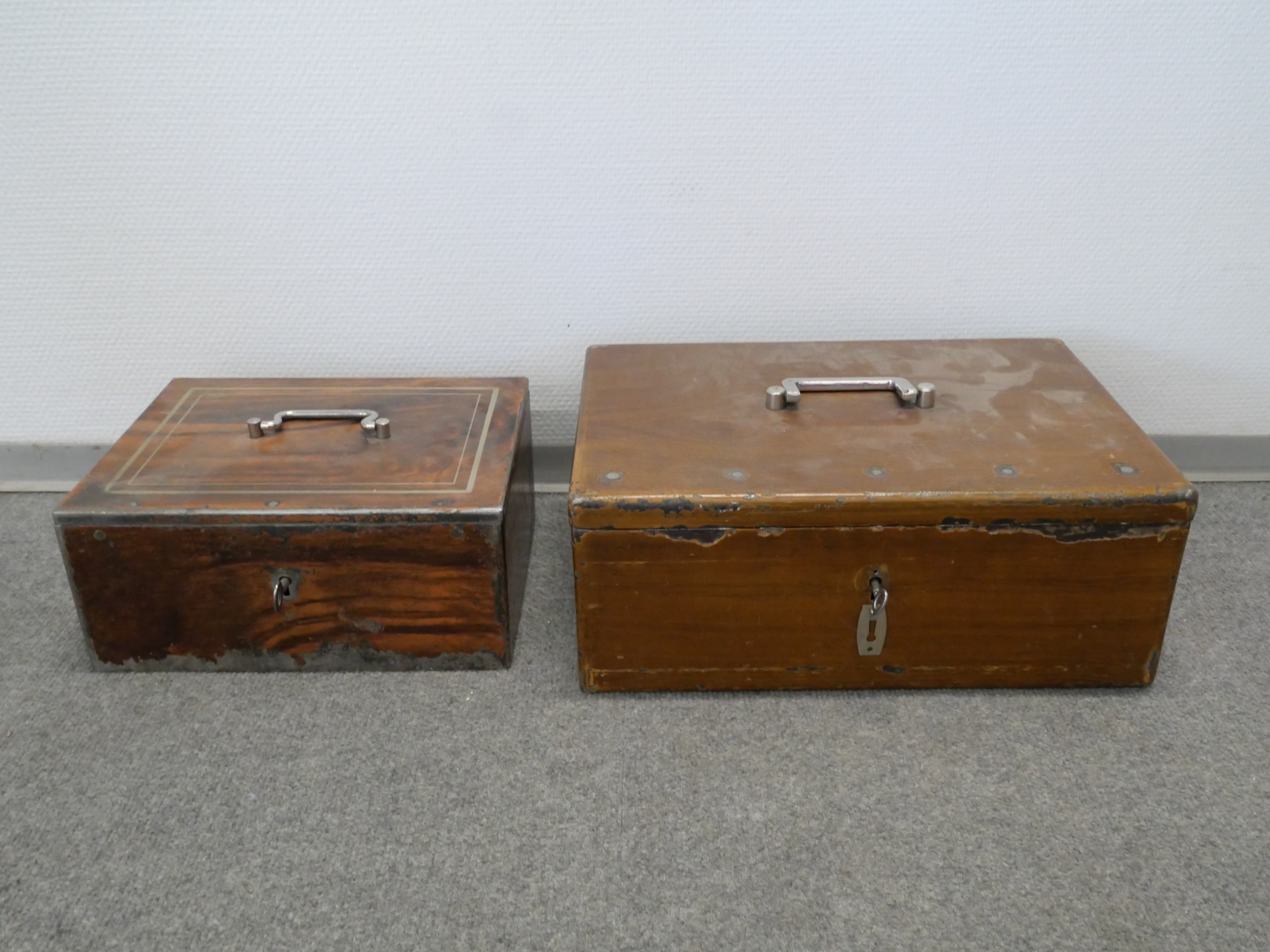 Kassalippaat - Huutokauppa Ekman