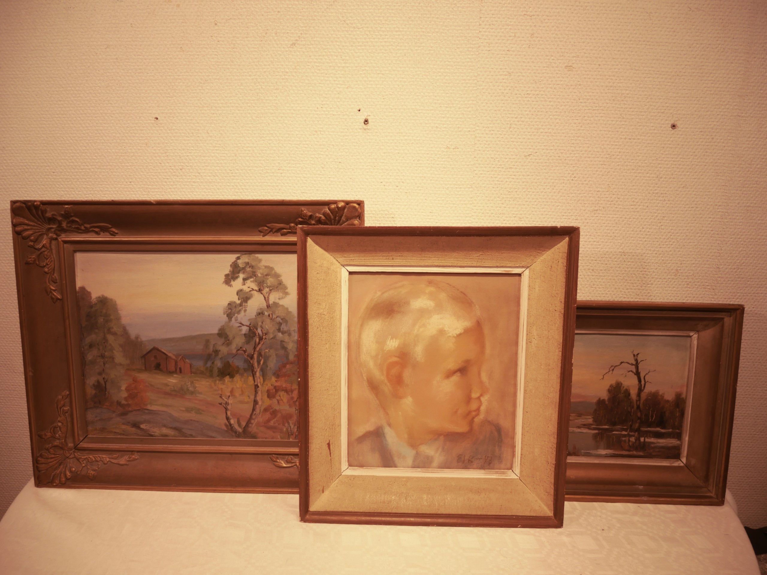 Taulut - Huutokauppa Ekman