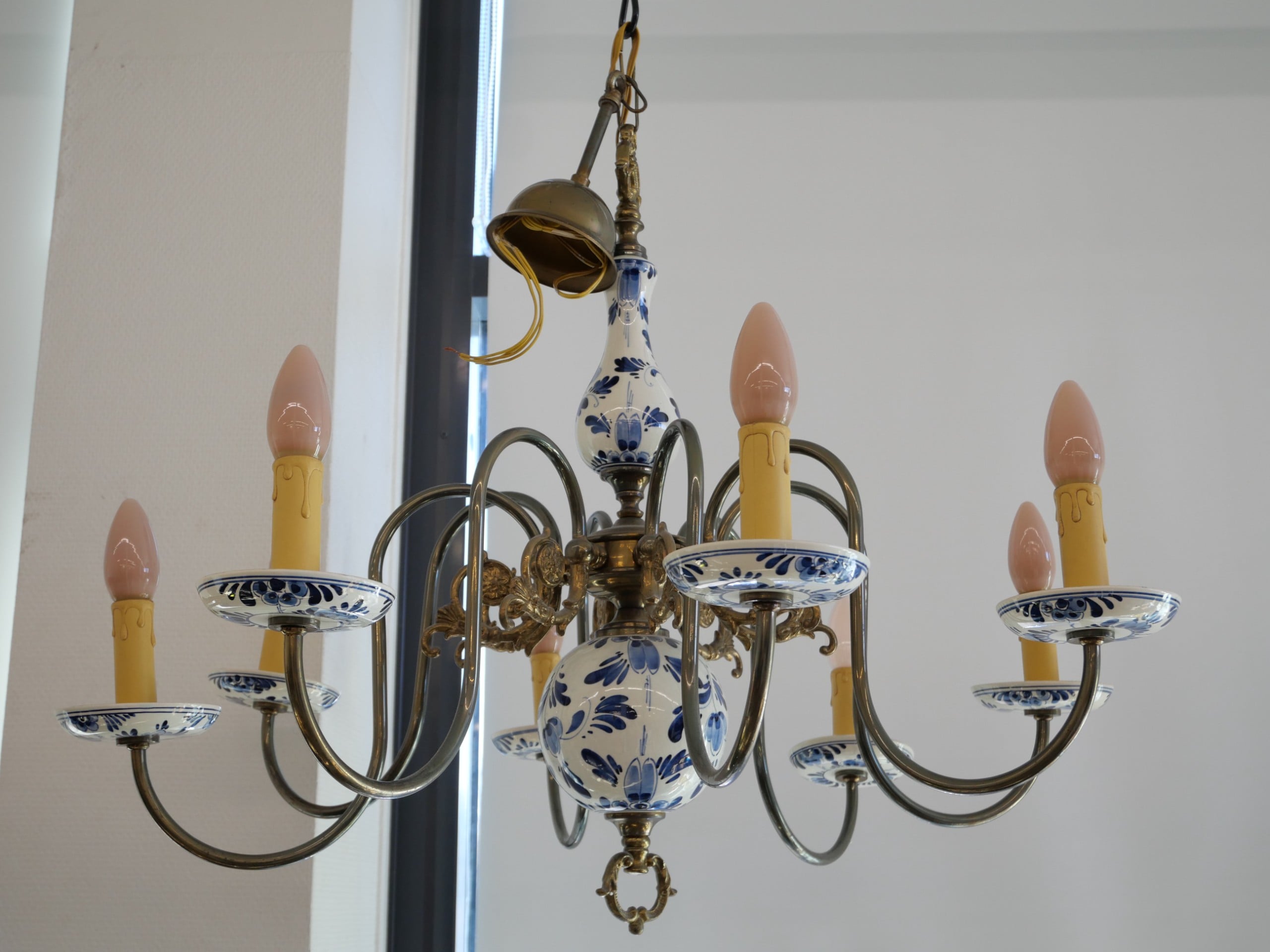 Kattovalaisin - Huutokauppa Ekman