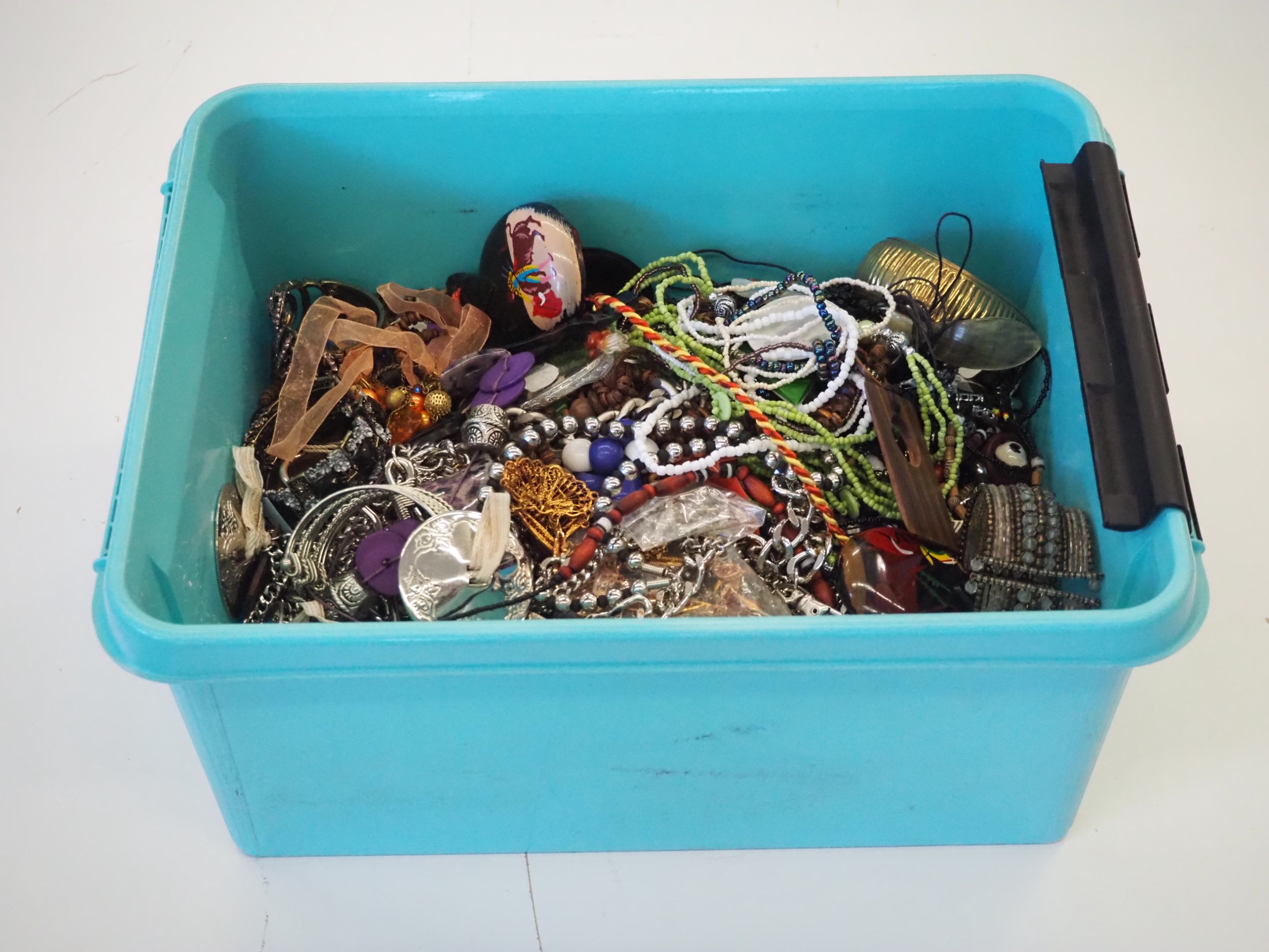 Korut ym. - Huutokauppa Ekman