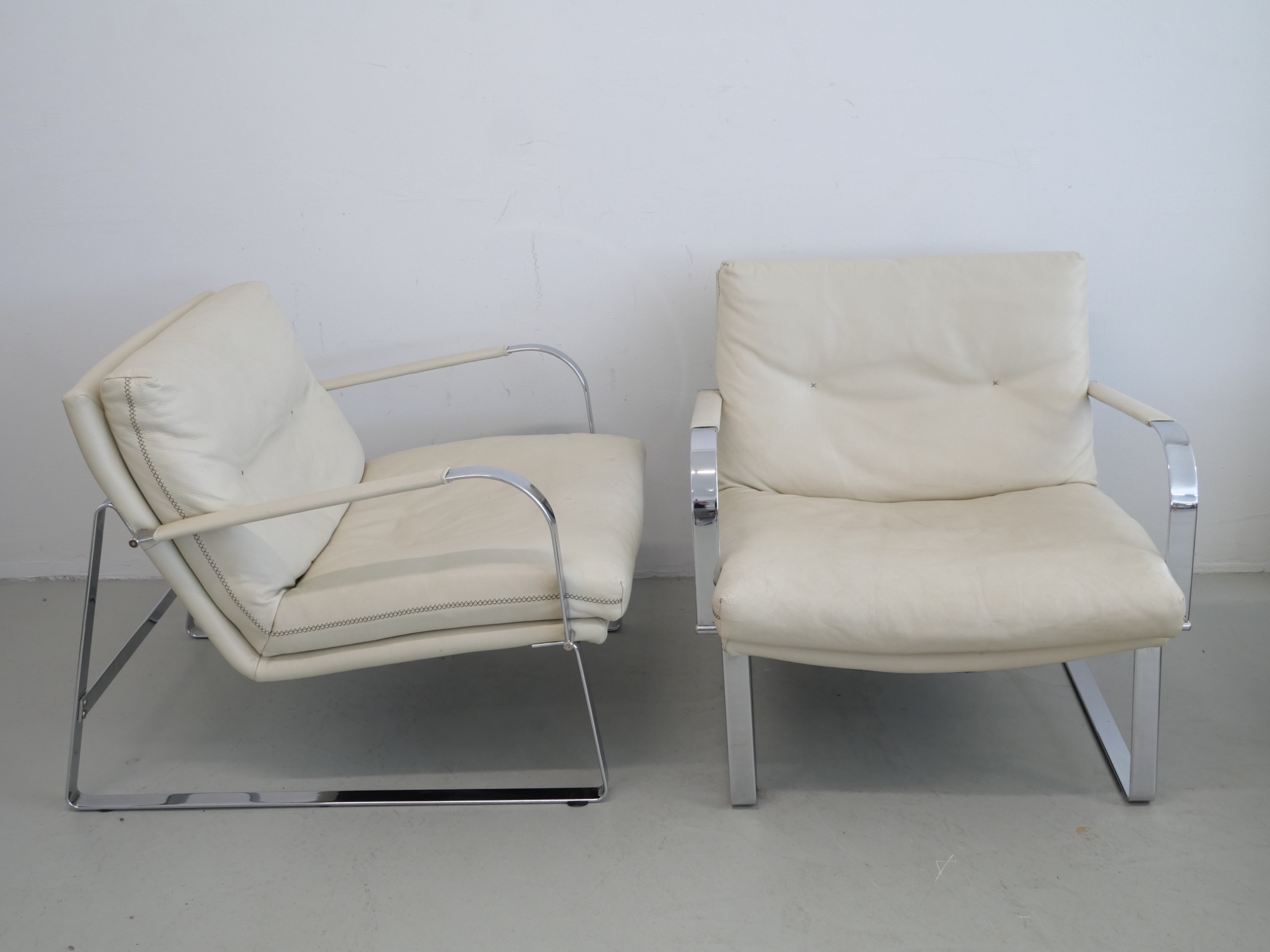 *Conform nojatuolit - Huutokauppa Ekman