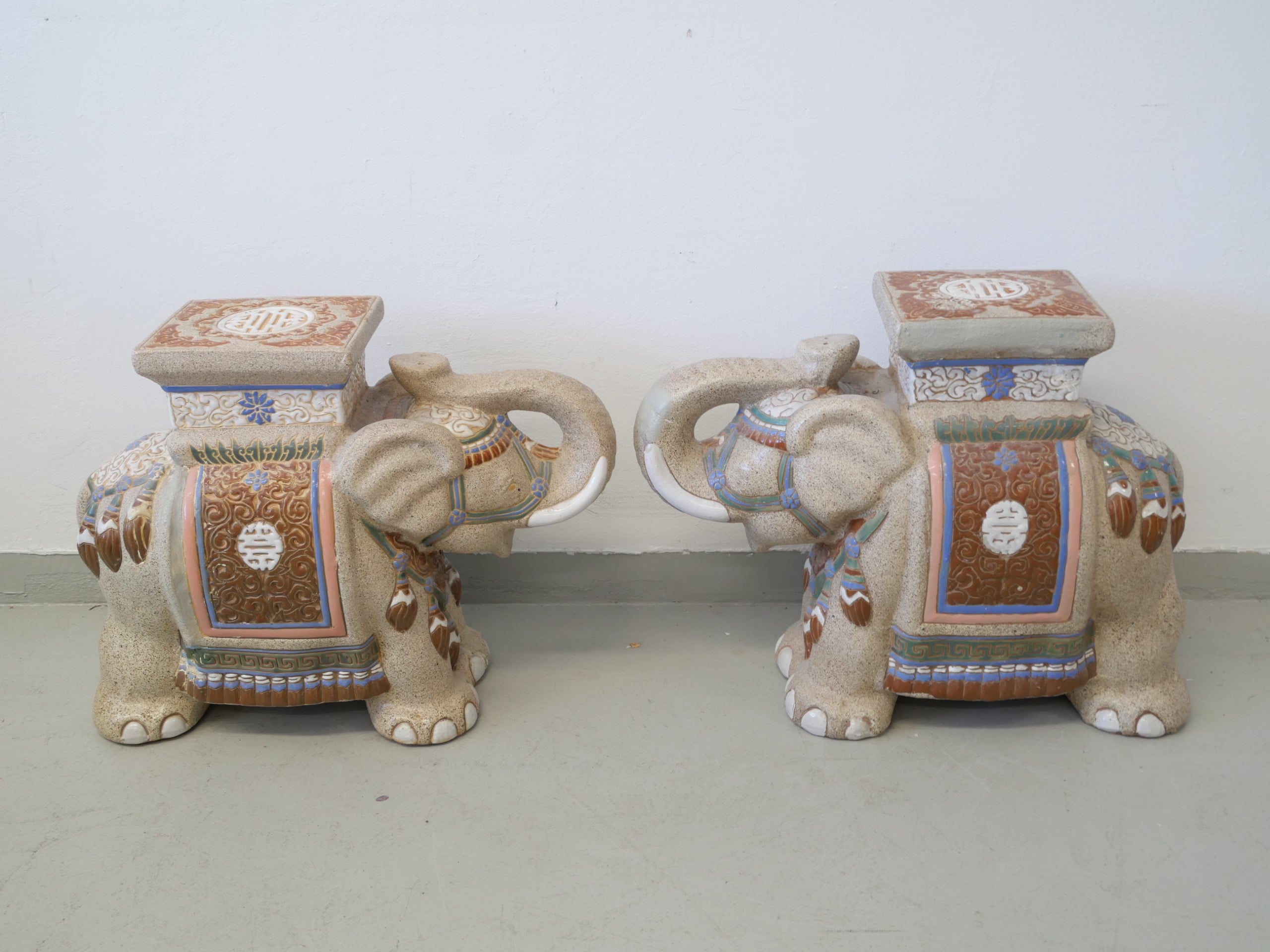 *Norsu kukkatasot - Huutokauppa Ekman