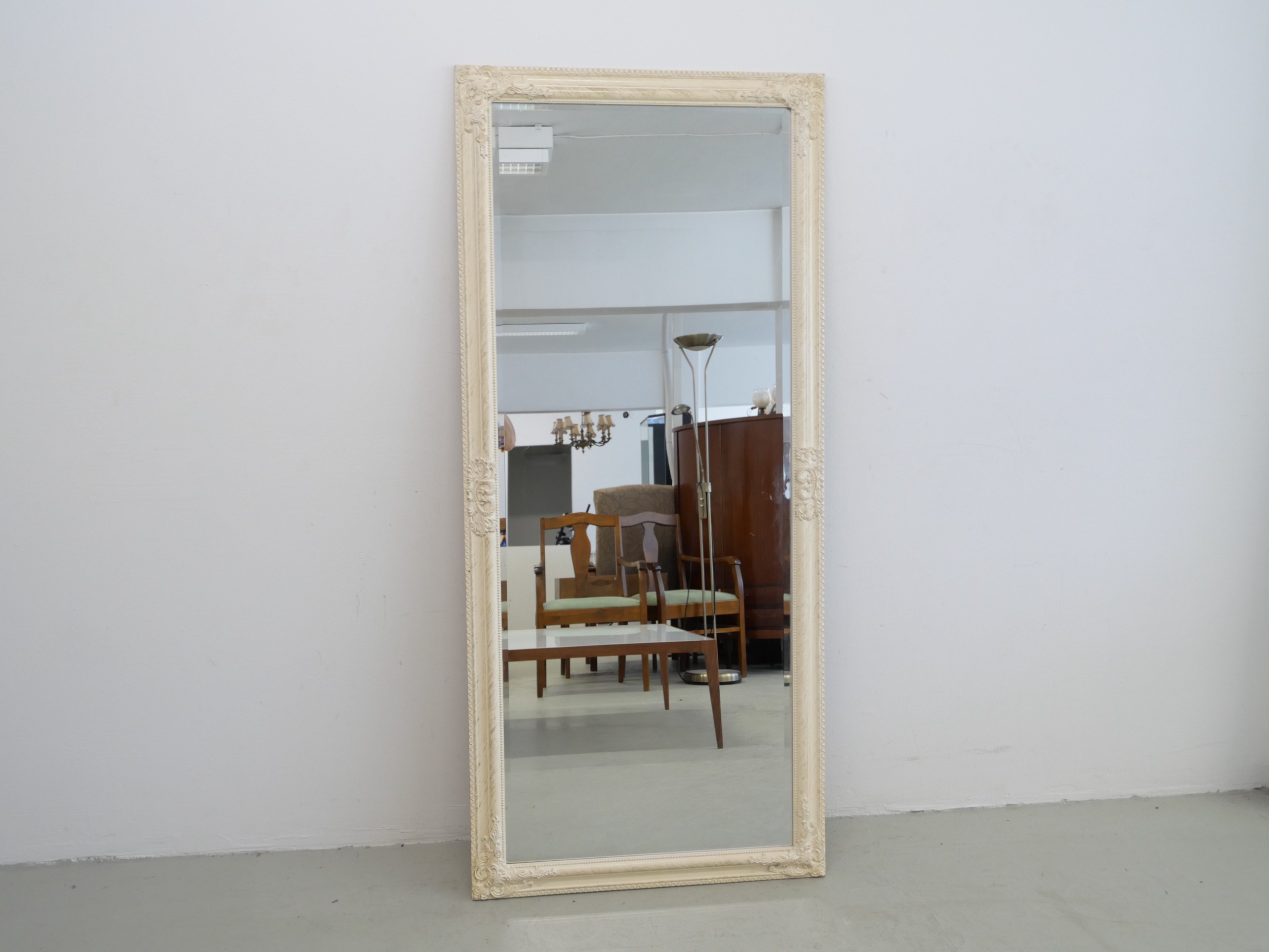 *Peili - Huutokauppa Ekman