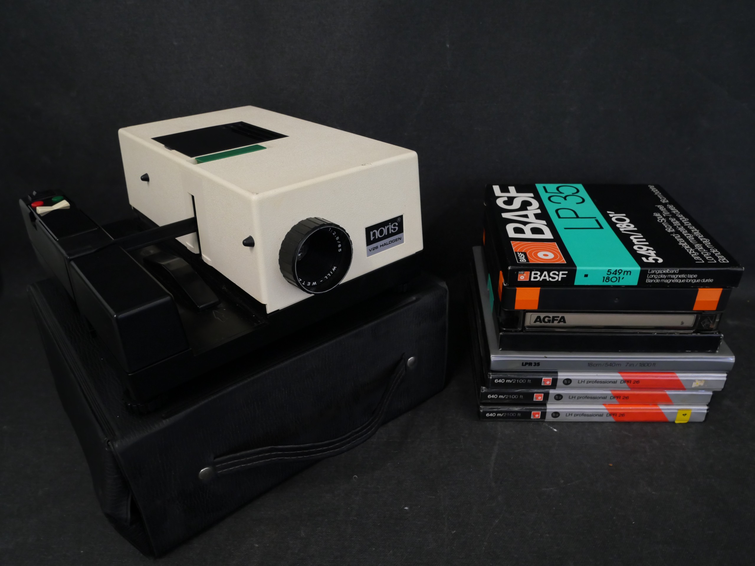 Diaprojektori ym. - Huutokauppa Ekman