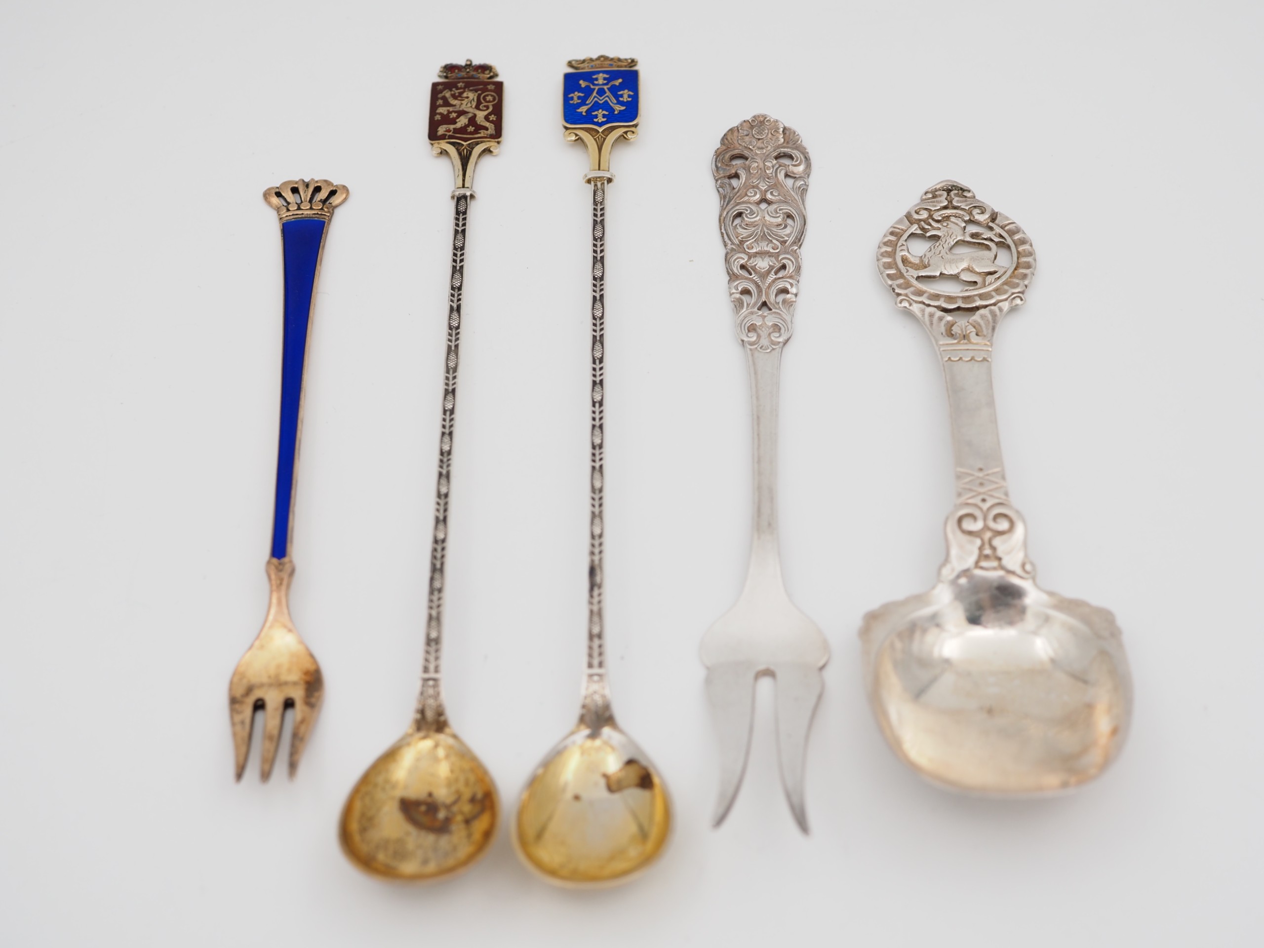 Hopeaa - Huutokauppa Ekman