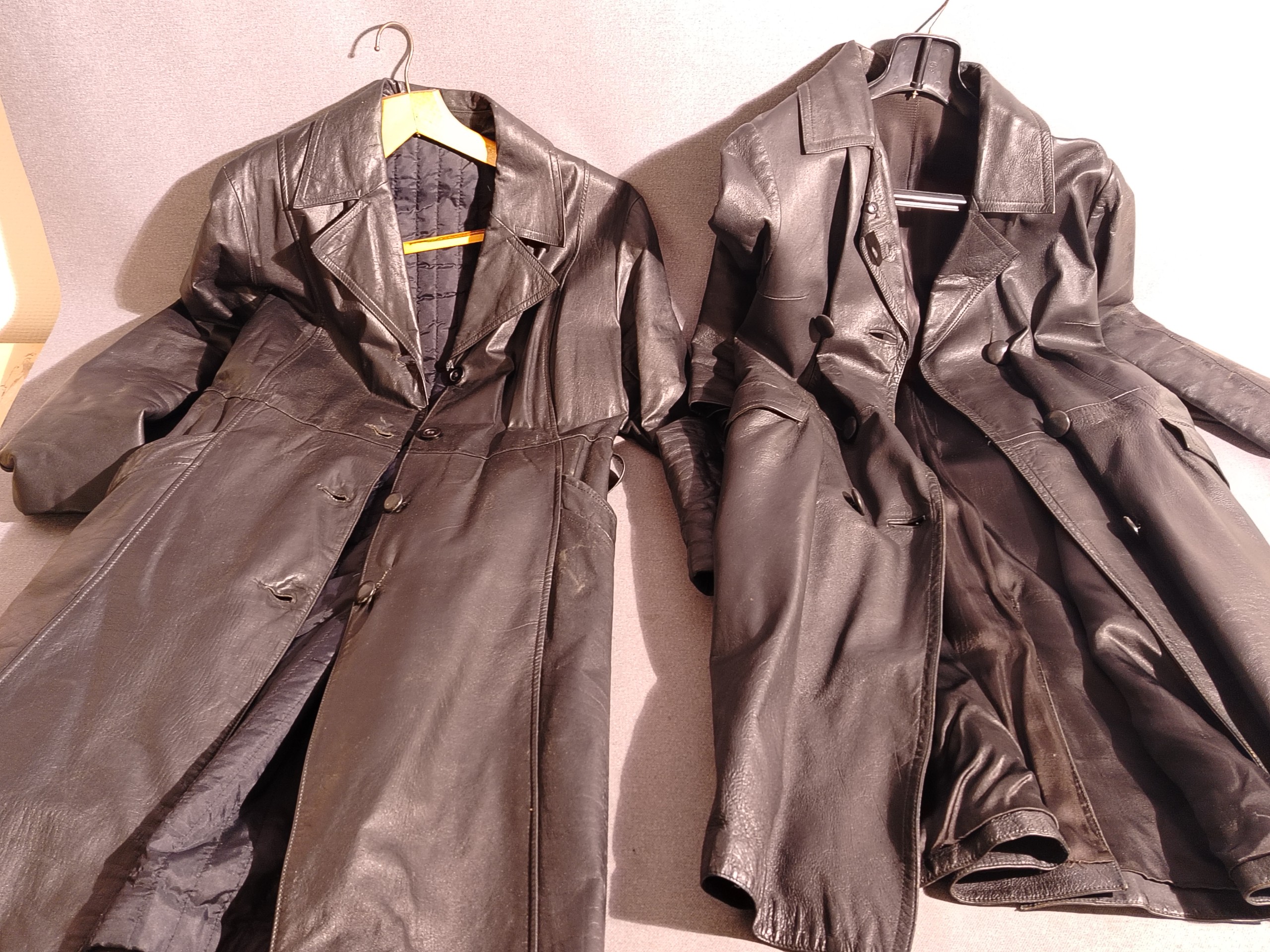 Nahkatakit - Huutokauppa Ekman