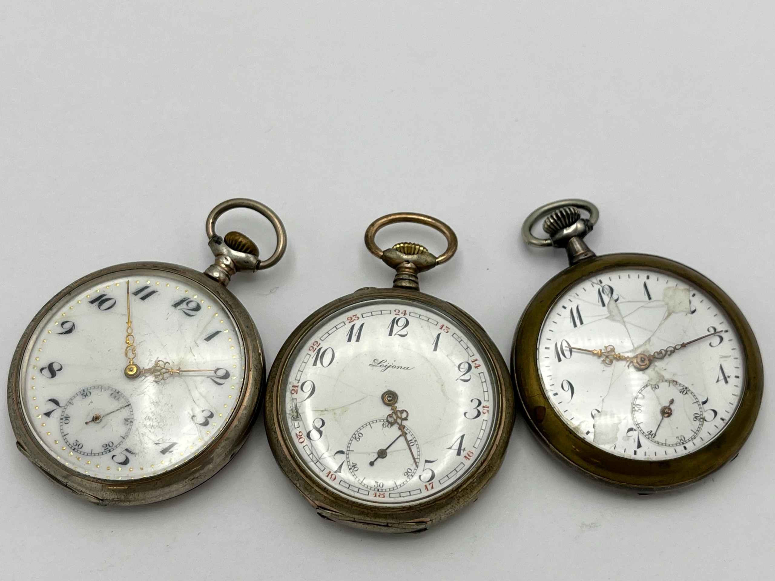 Hopeiset taskukellot - Huutokauppa Ekman