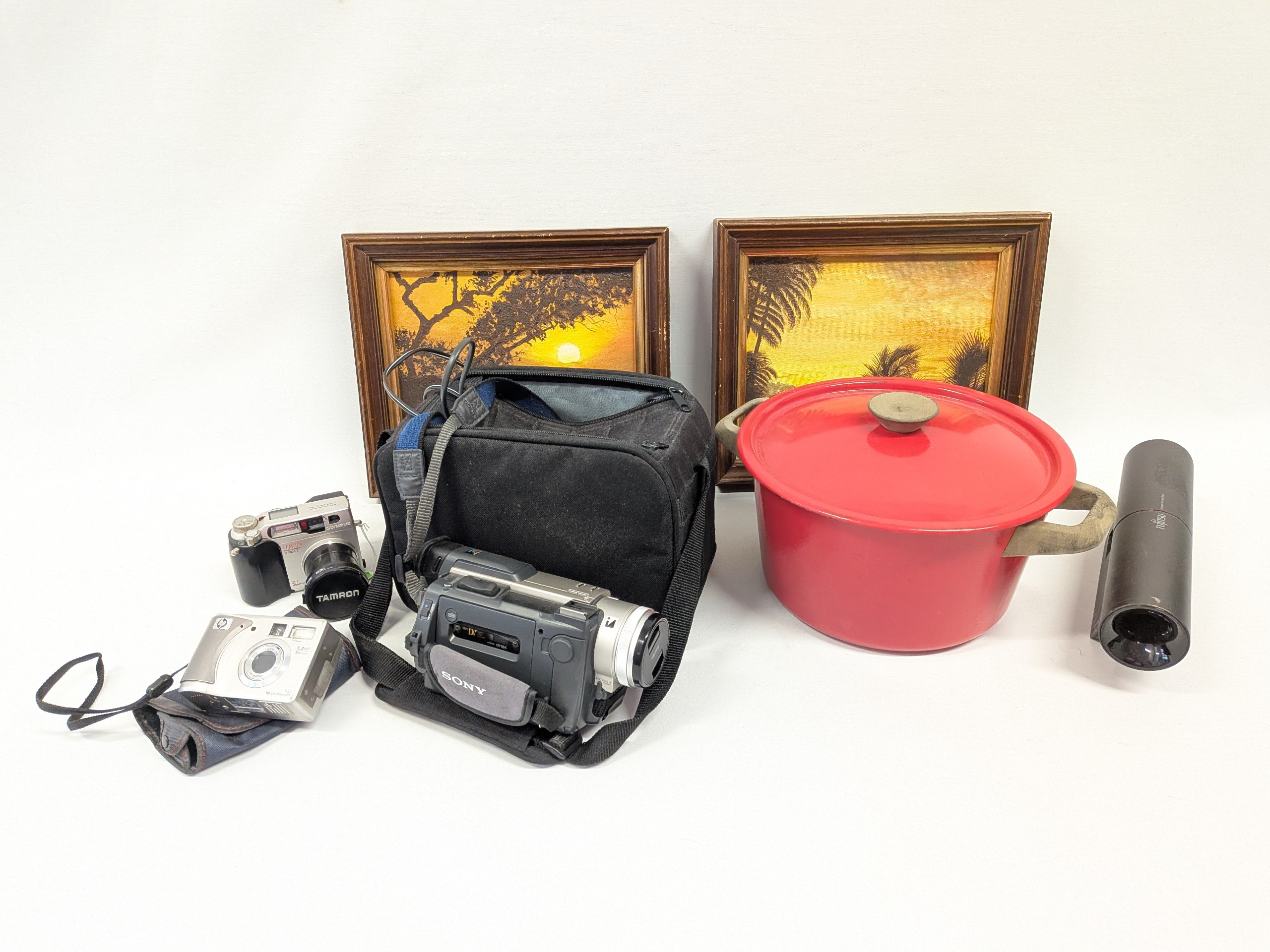 Taulut, kamerat ym. - Huutokauppa Ekman