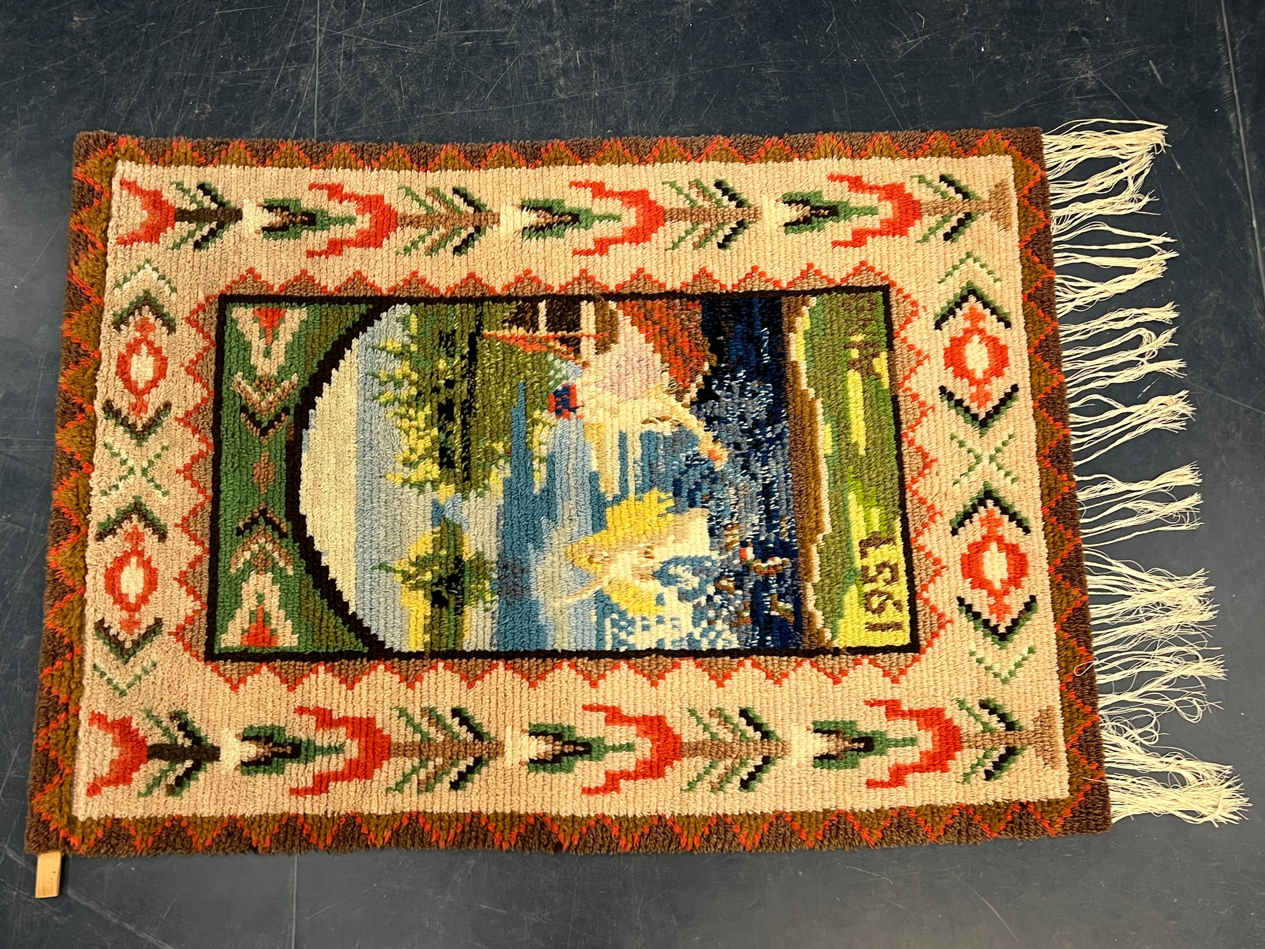 Aino-Taru - Huutokauppa Ekman