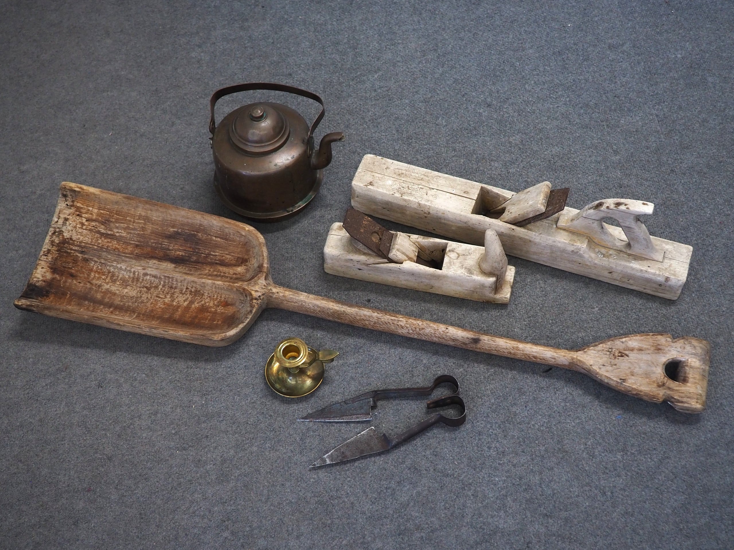 Talonpoikaisesineet ym. - Huutokauppa Ekman