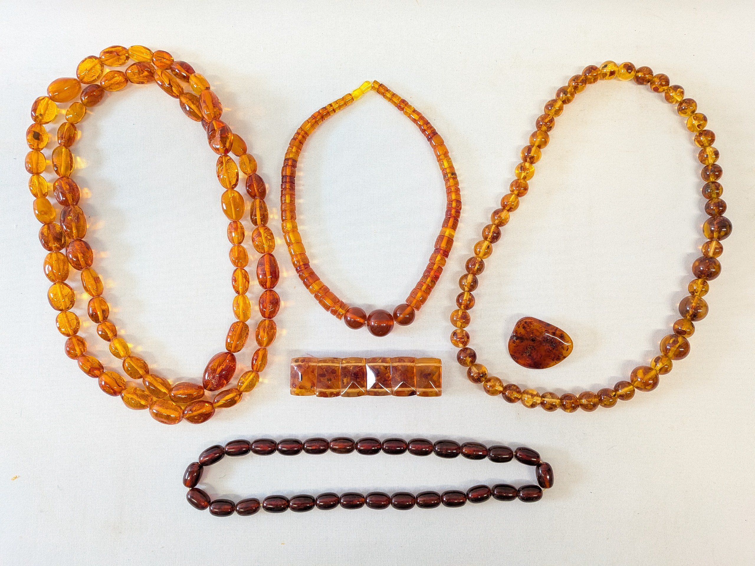 Meripihkakorut - Huutokauppa Ekman