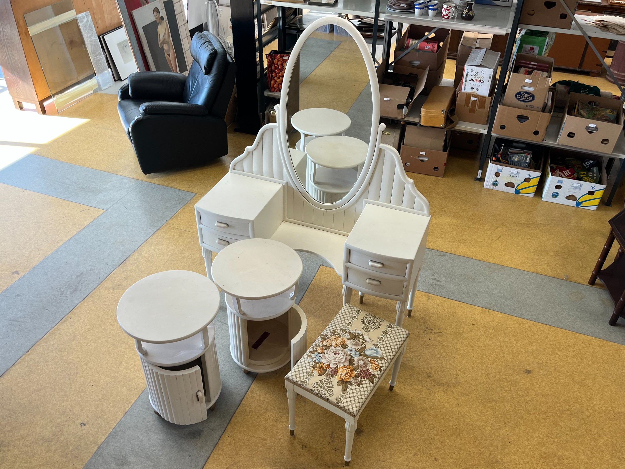 Peilipöytä ym - Huutokauppa Ekman