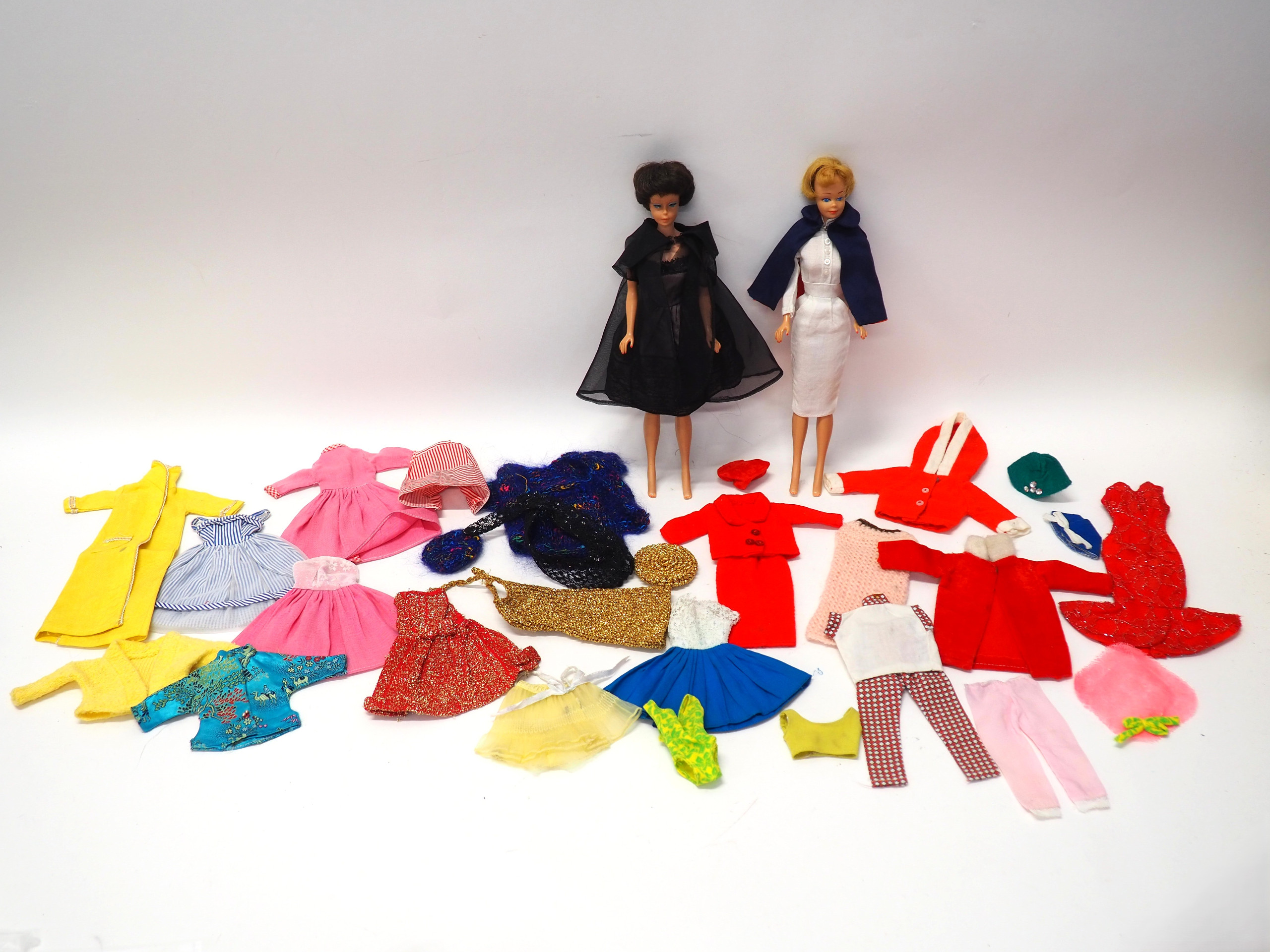 Barbie ym. - Huutokauppa Ekman