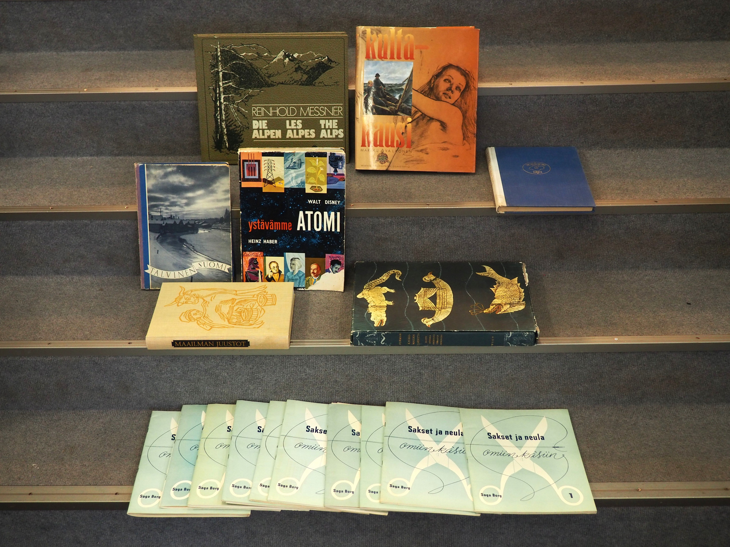 Kirjat ja lehdet - Huutokauppa Ekman