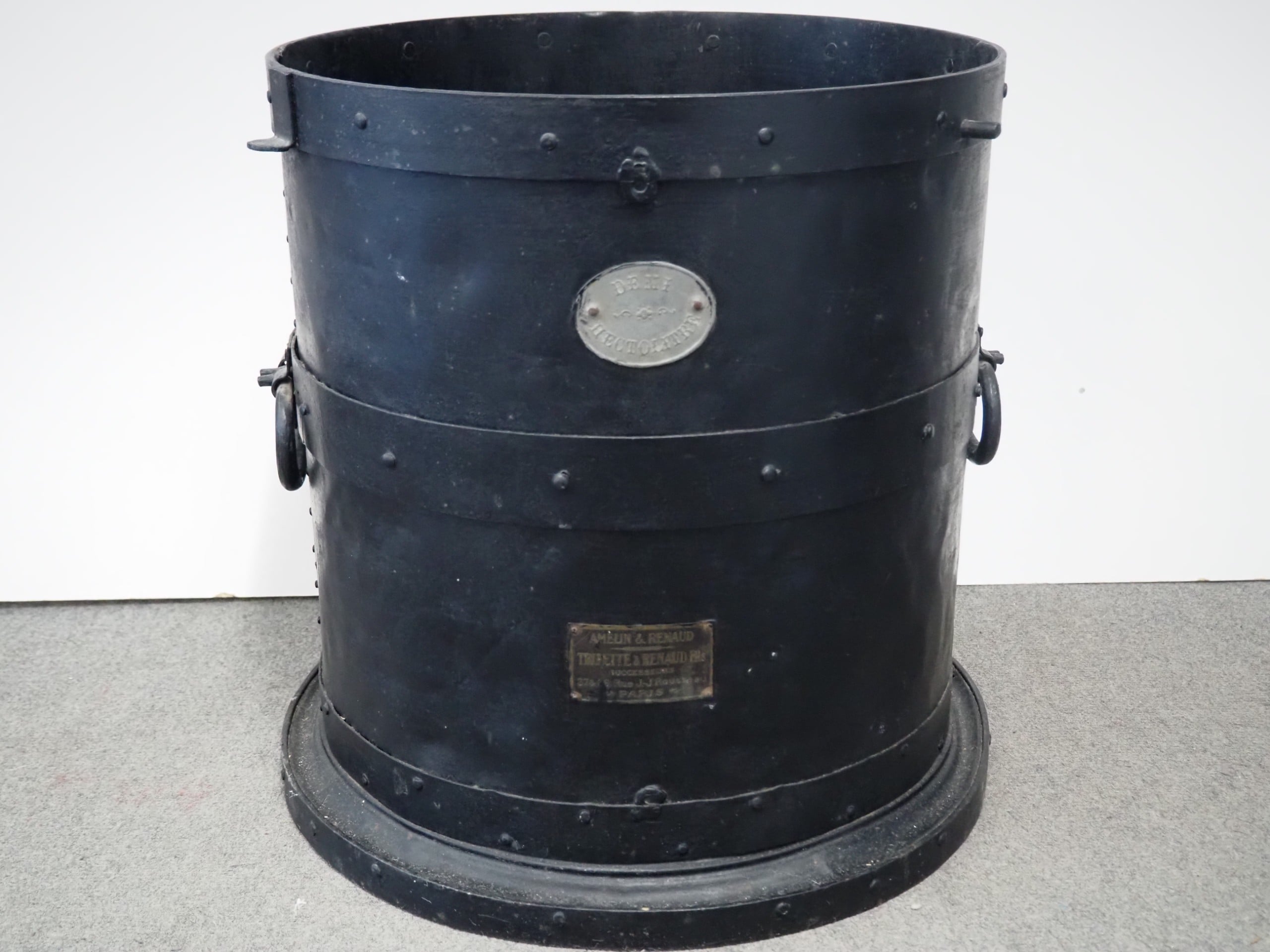 Amelin & Renand - Huutokauppa Ekman