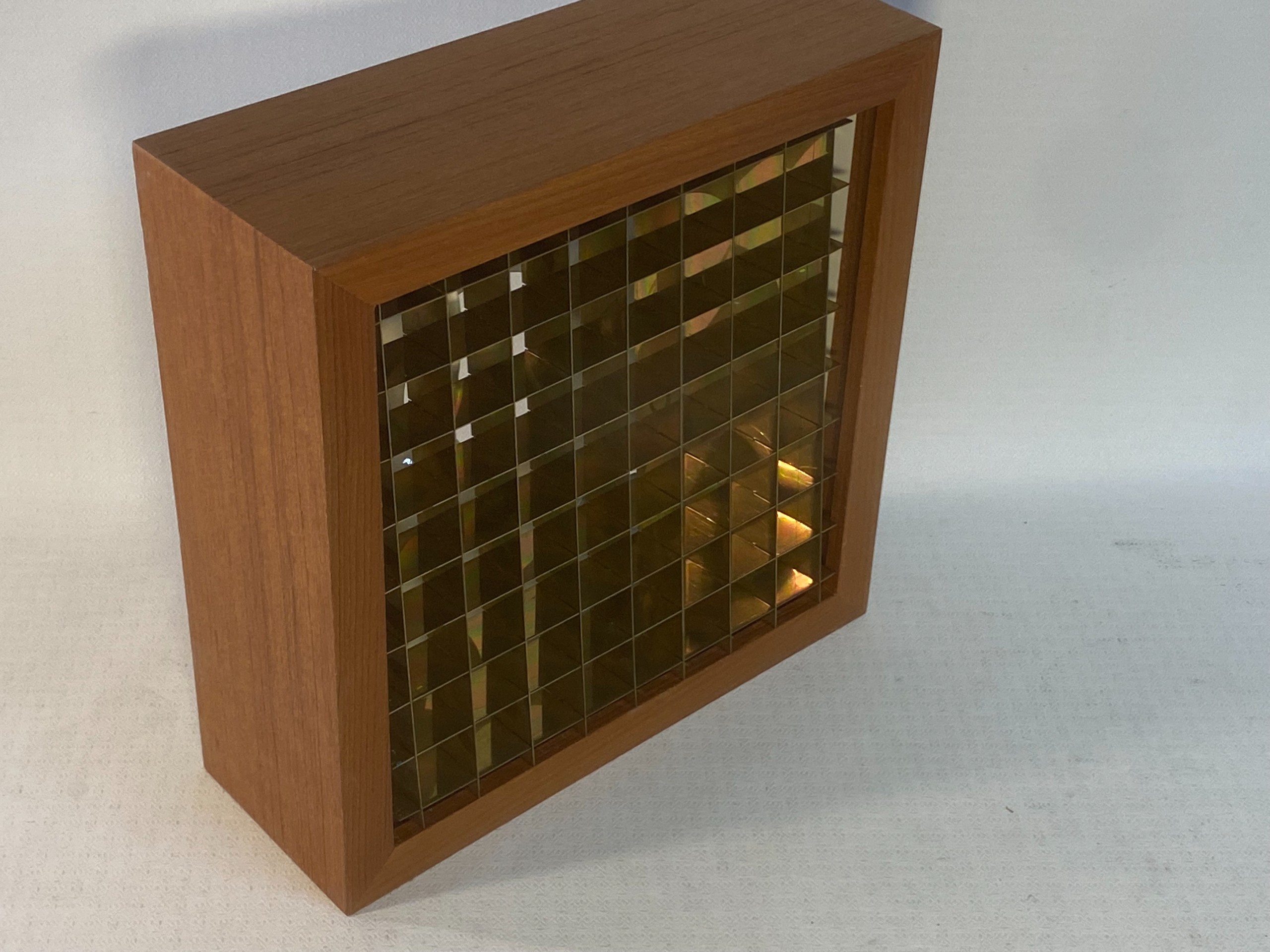 Kattovalaisin - Huutokauppa Ekman