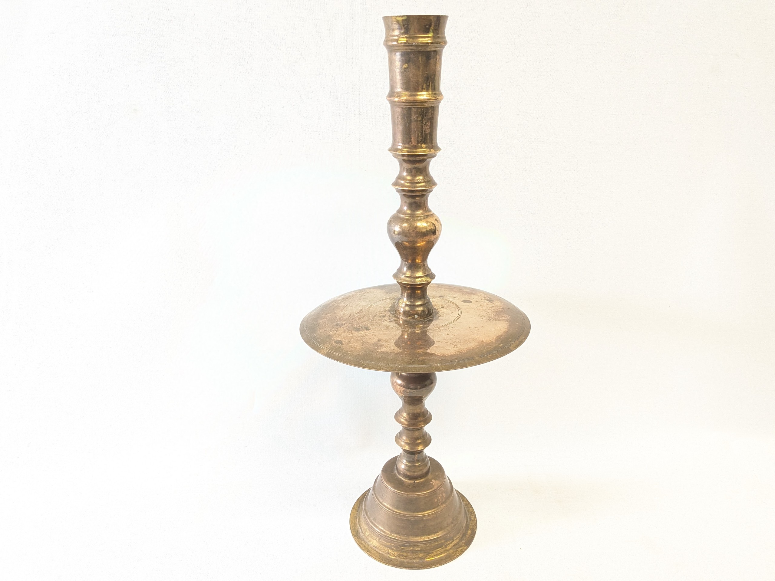 Kynttilänjalka - Huutokauppa Ekman