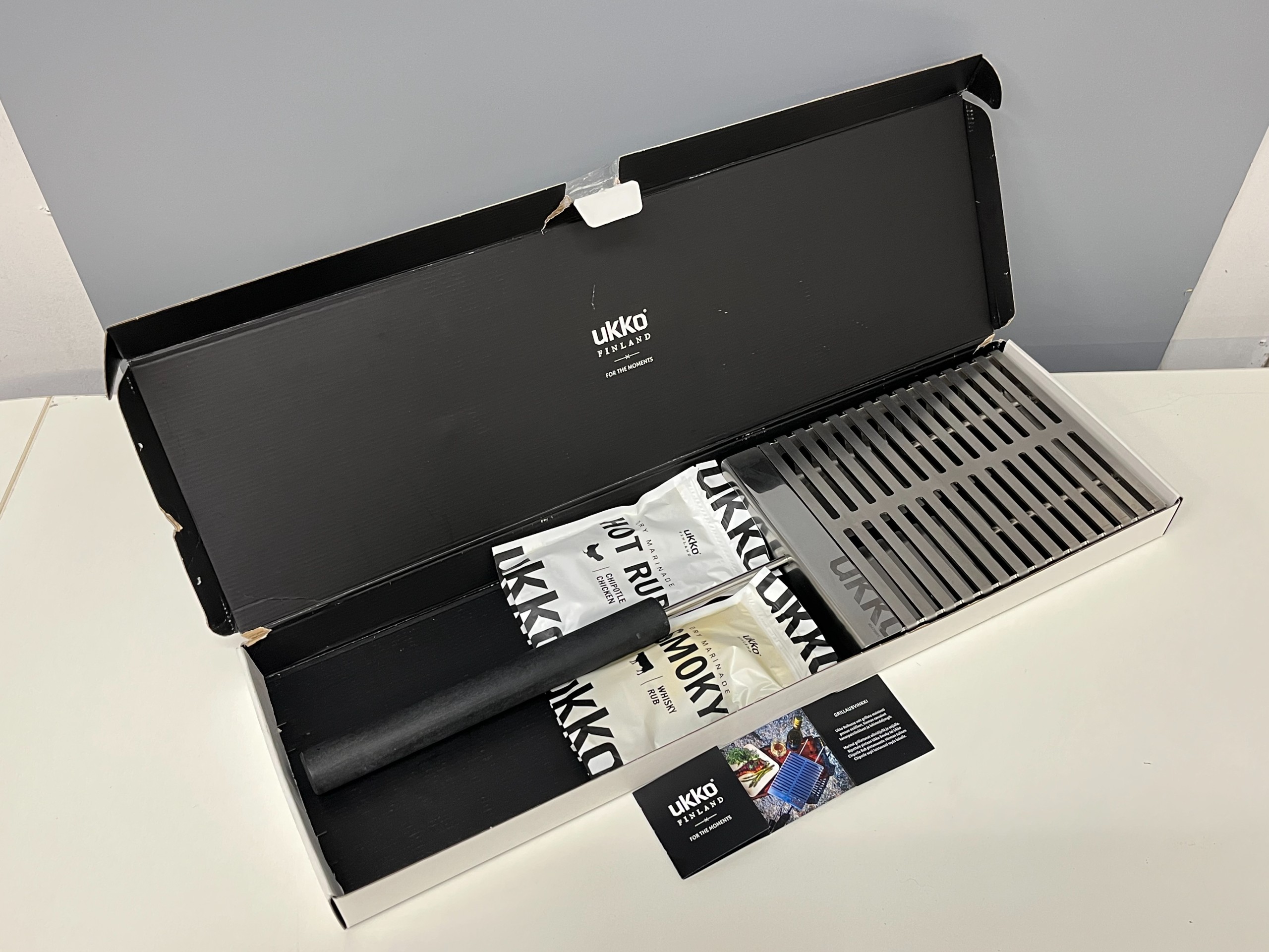 Ukko Roihu - Huutokauppa Ekman