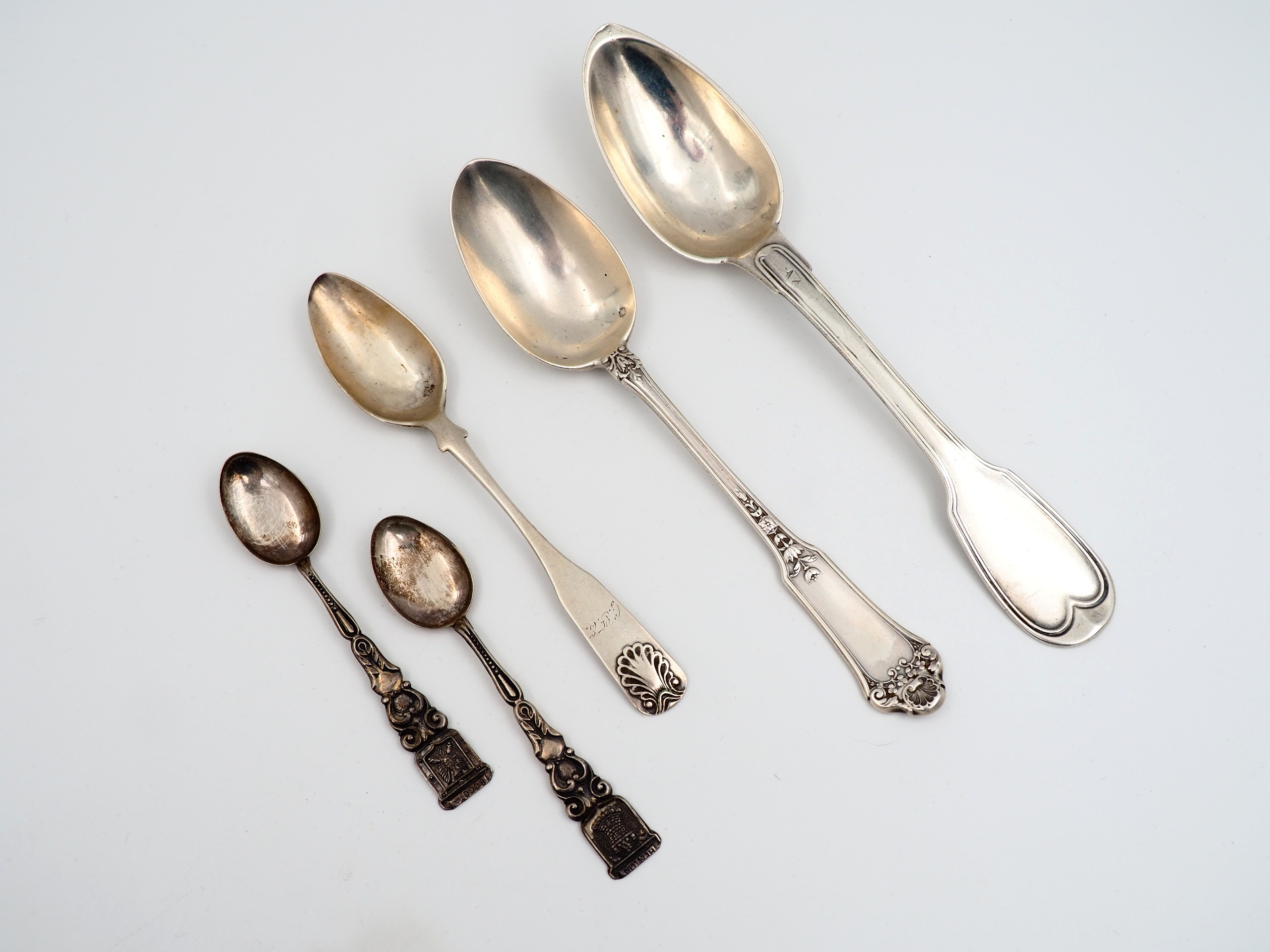 Hopelusikat ym. - Huutokauppa Ekman