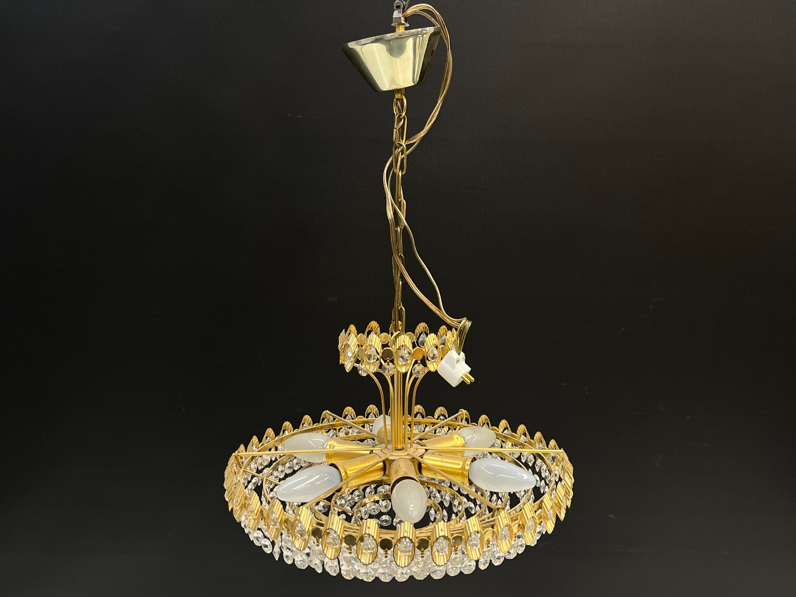 Kristallikattokruunu - Huutokauppa Ekman