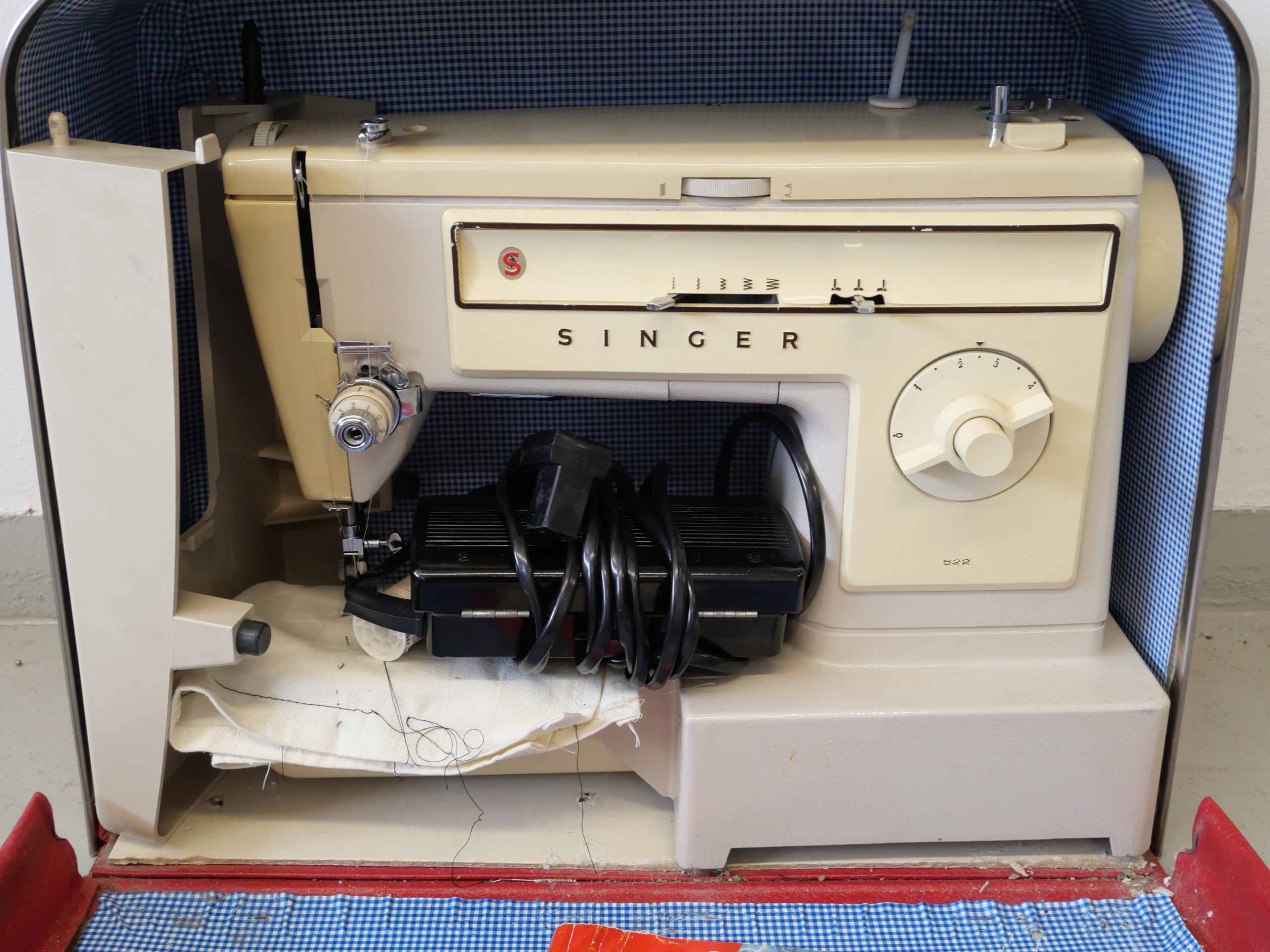 *Singer ompelukone - Huutokauppa Ekman