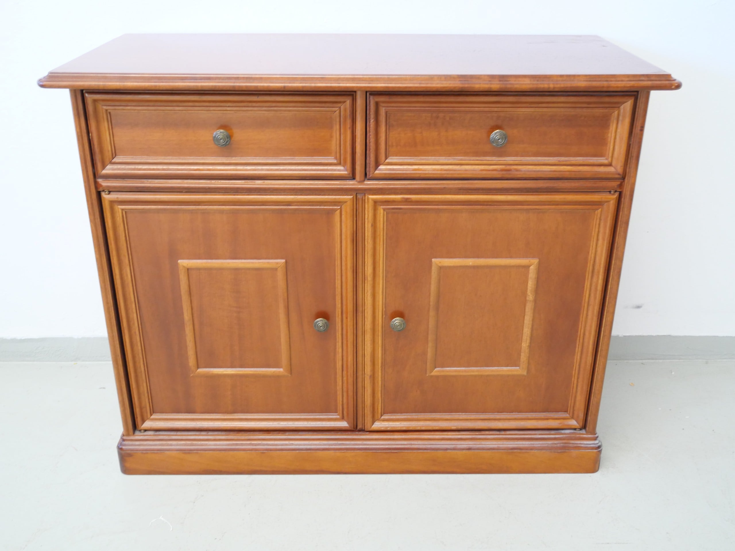 *Lipasto - Huutokauppa Ekman