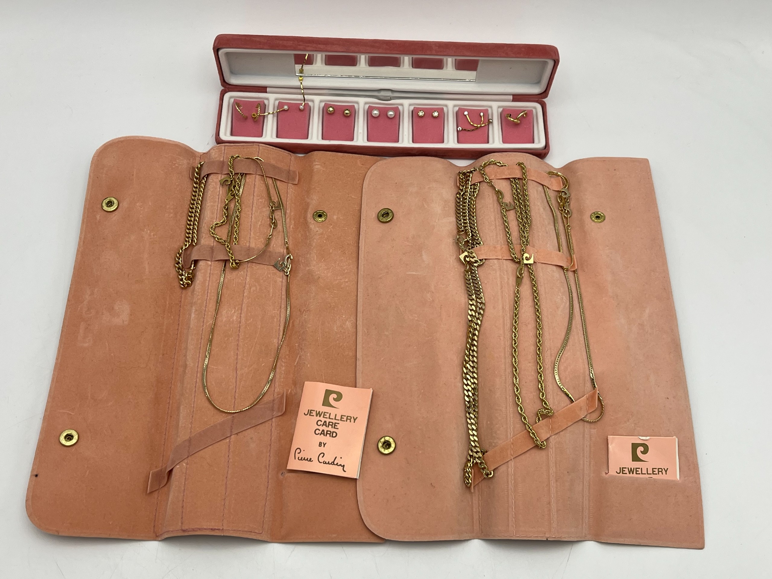 Pierre Cardin - Huutokauppa Ekman