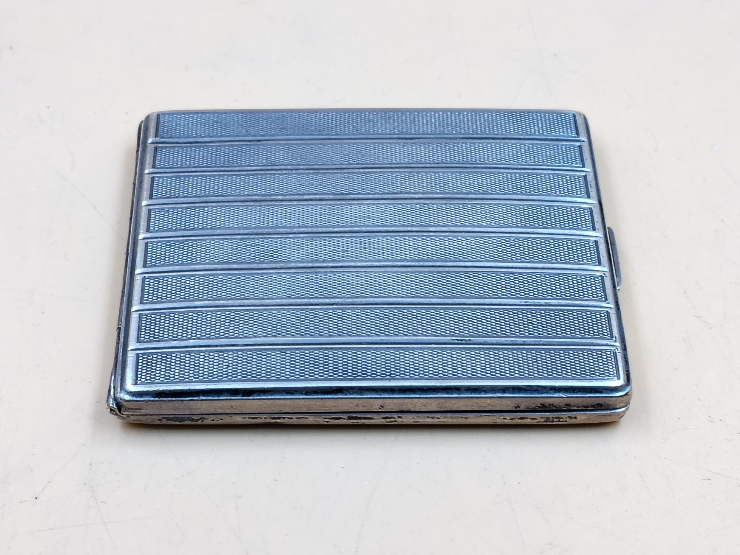 Hopeaa - Huutokauppa Ekman