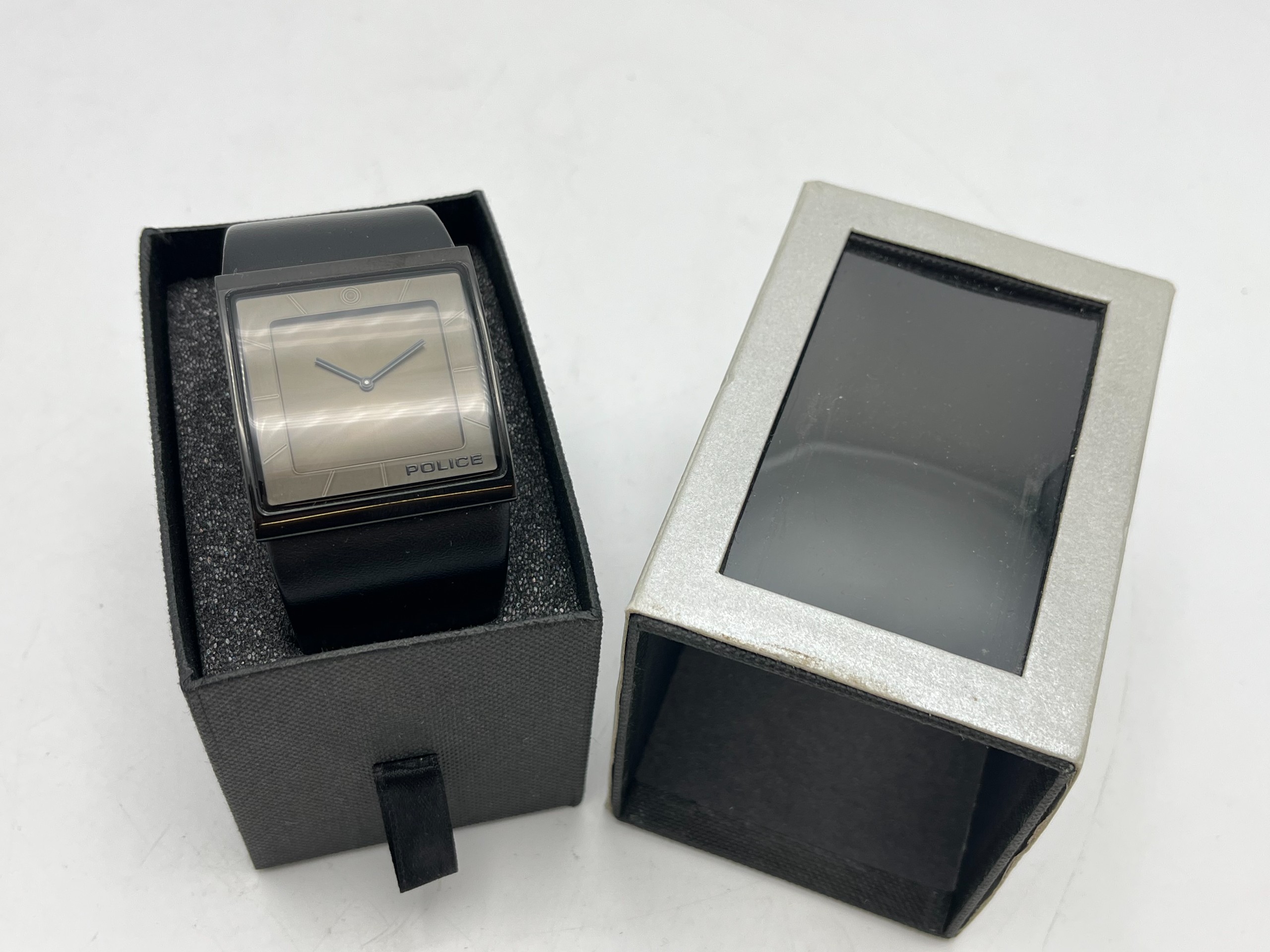 Police - Huutokauppa Ekman