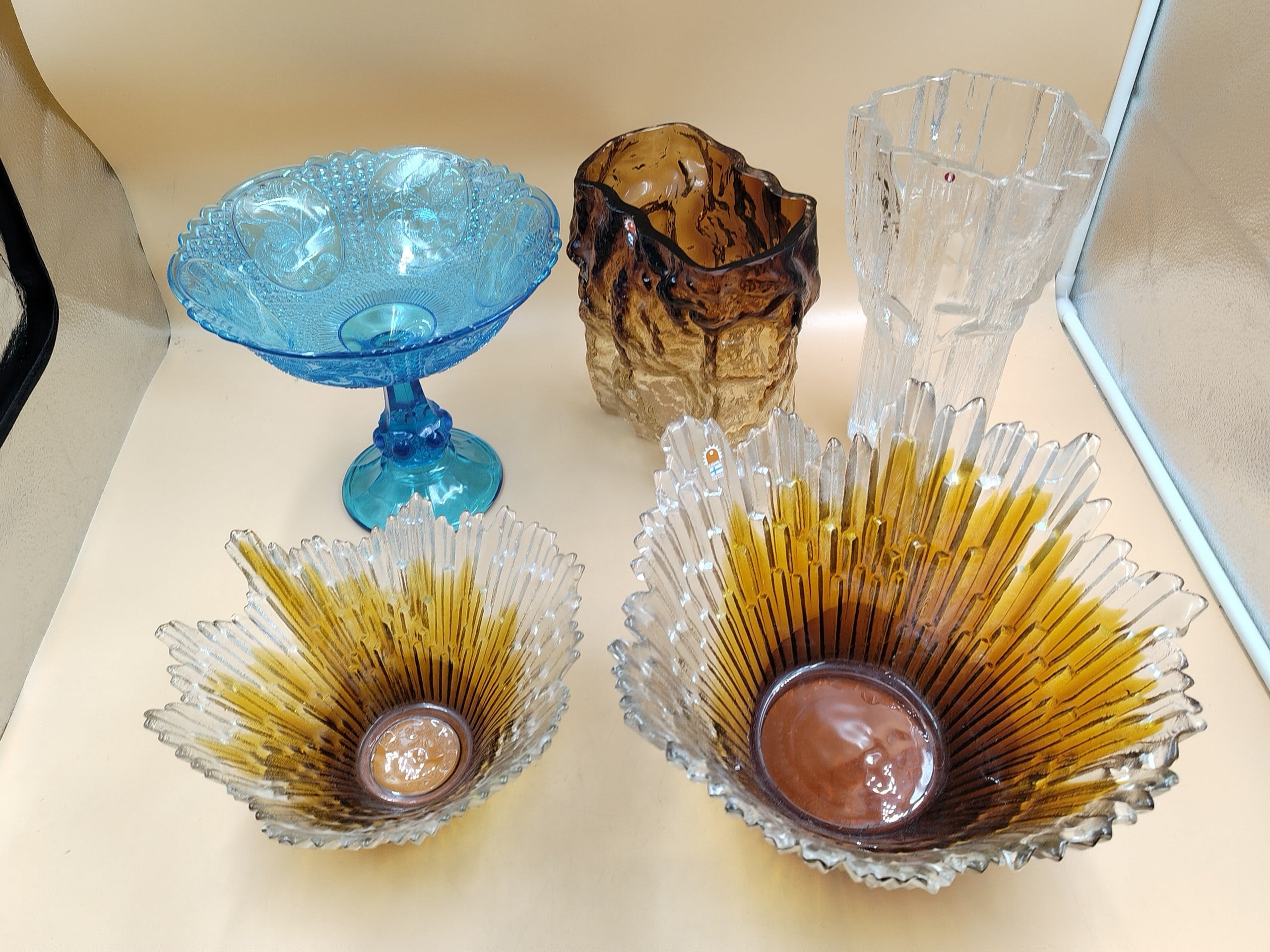 Erä lasia - Huutokauppa Ekman