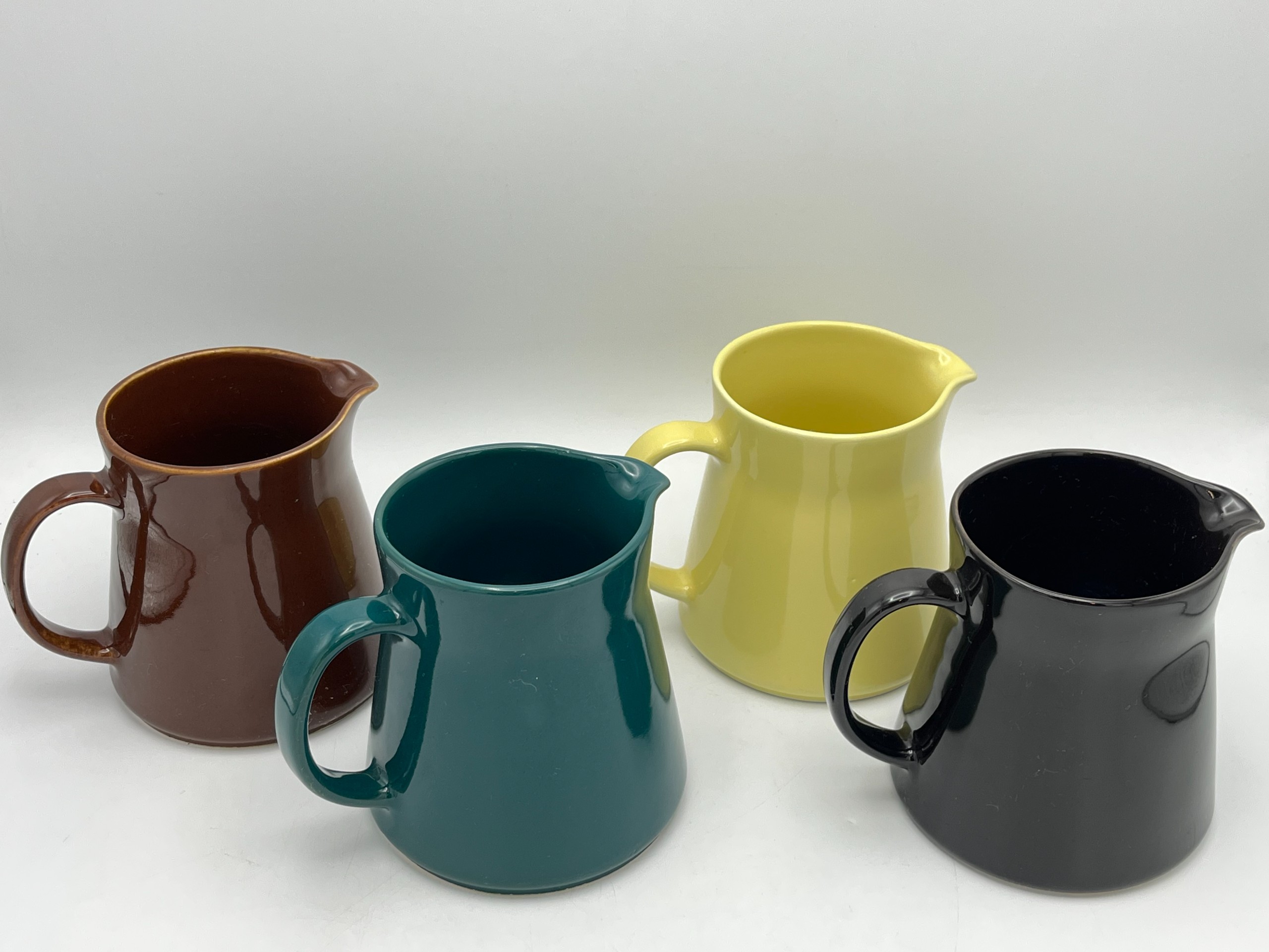 Arabia - Huutokauppa Ekman