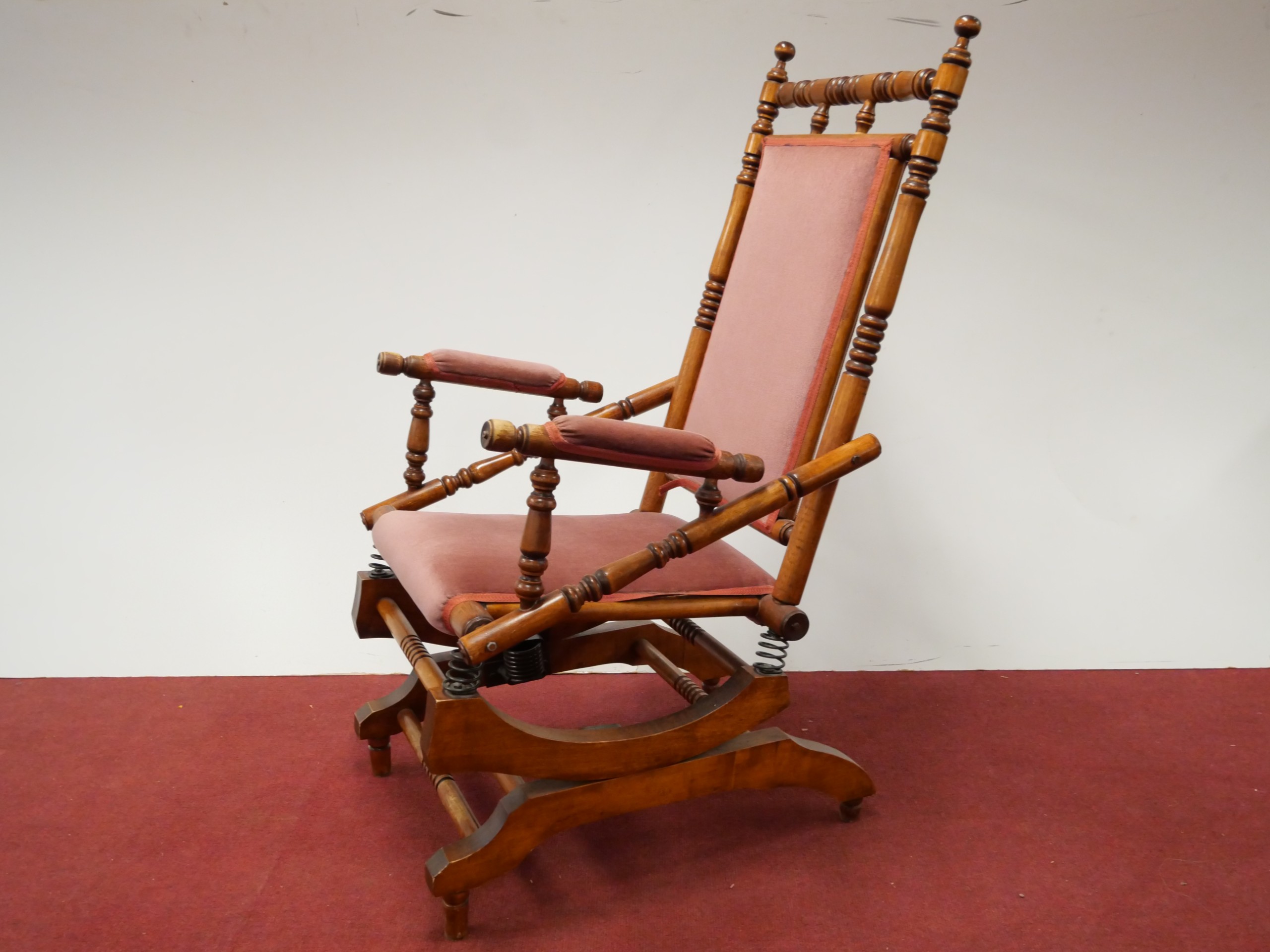 *Keinutuoli - Huutokauppa Ekman