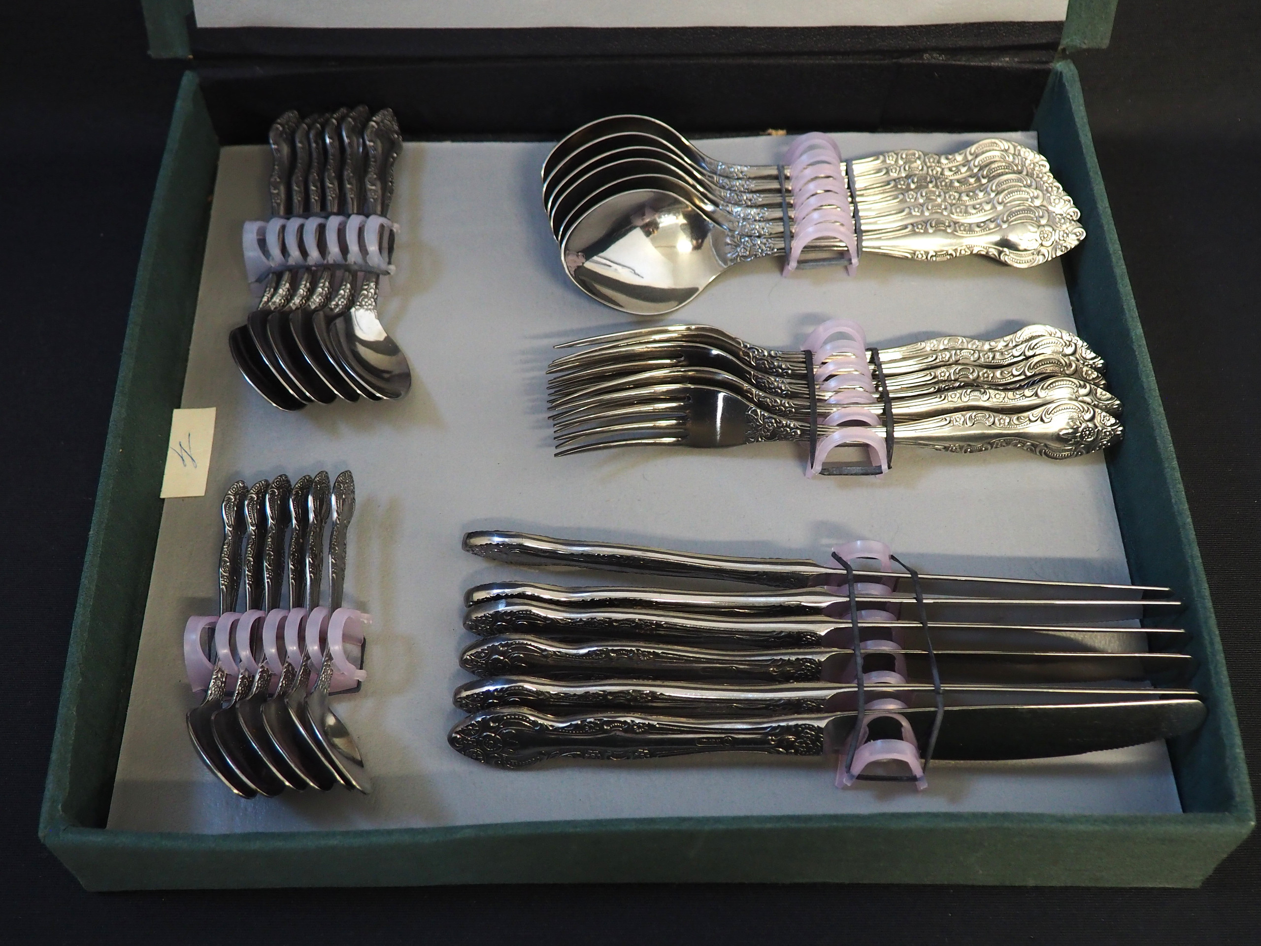 Aterimet - Huutokauppa Ekman