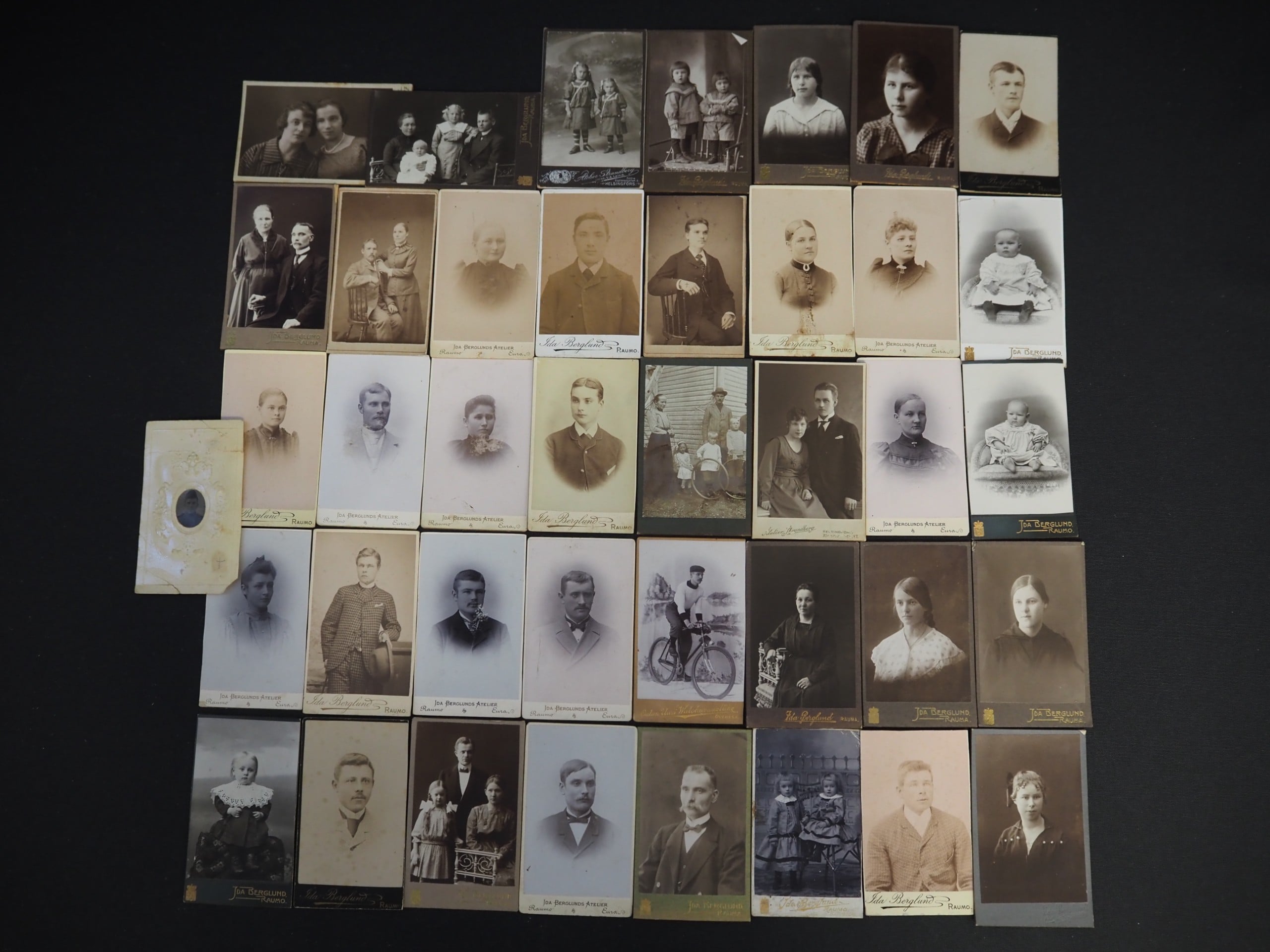 Visiittikortit - Huutokauppa Ekman