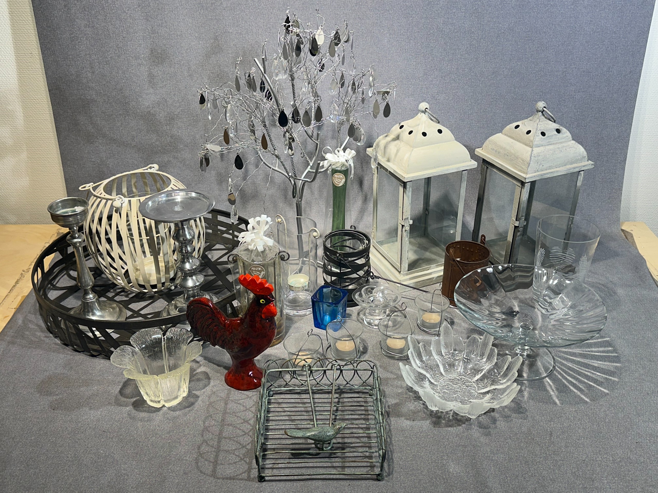 Lyhdyt ym. - Huutokauppa Ekman