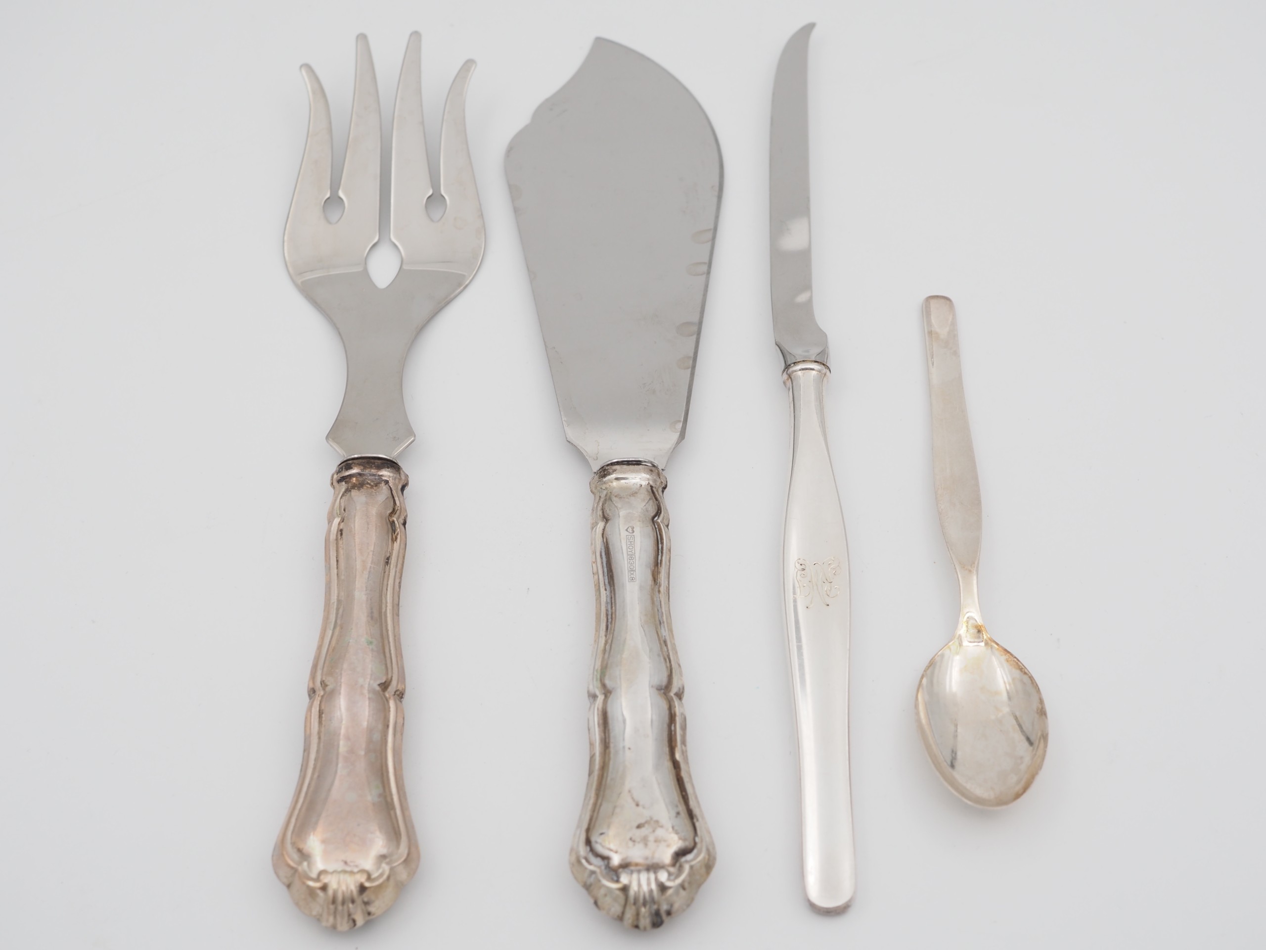 Hopeaa - Huutokauppa Ekman