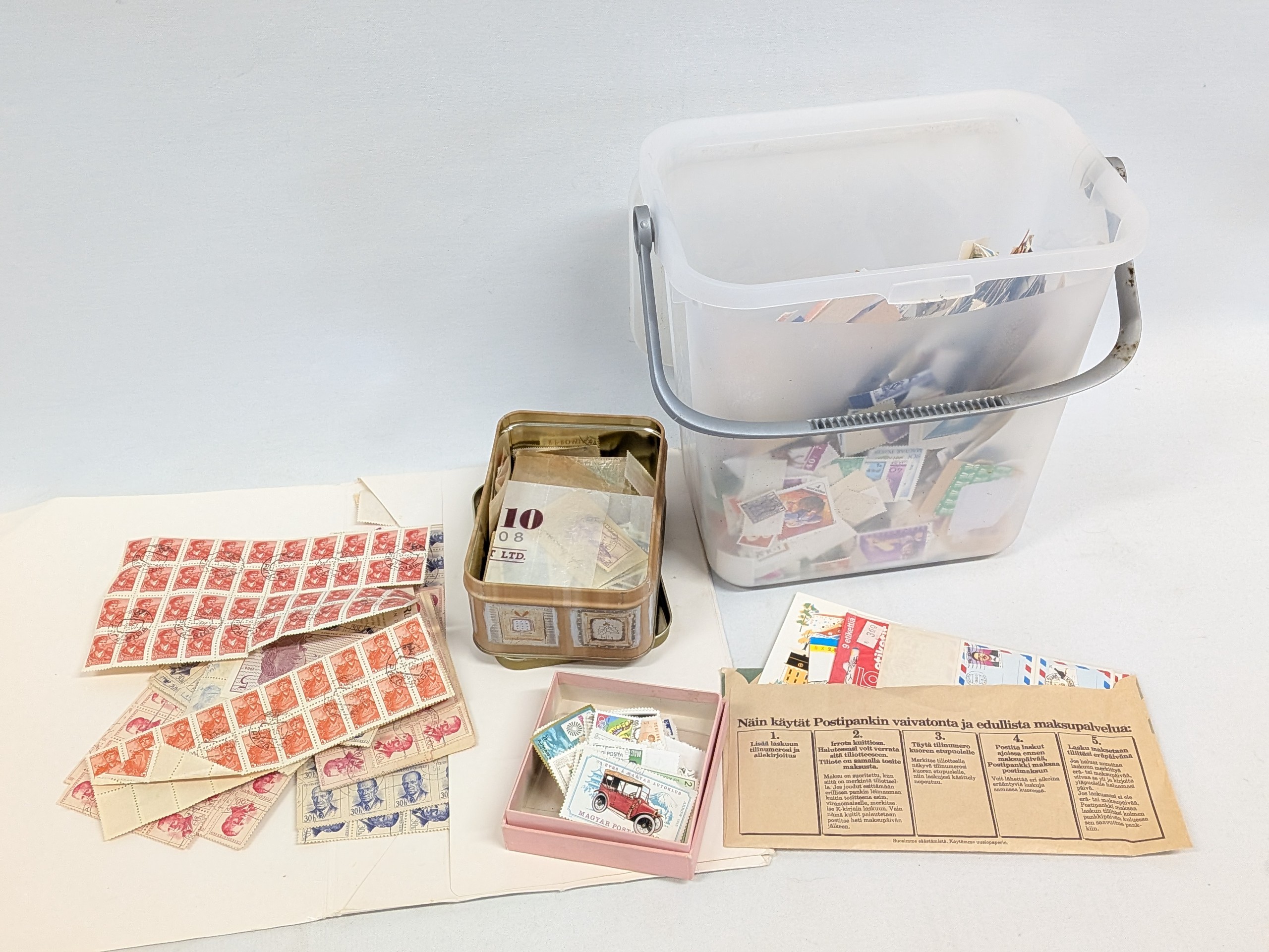 Erä postimerkkejä - Huutokauppa Ekman