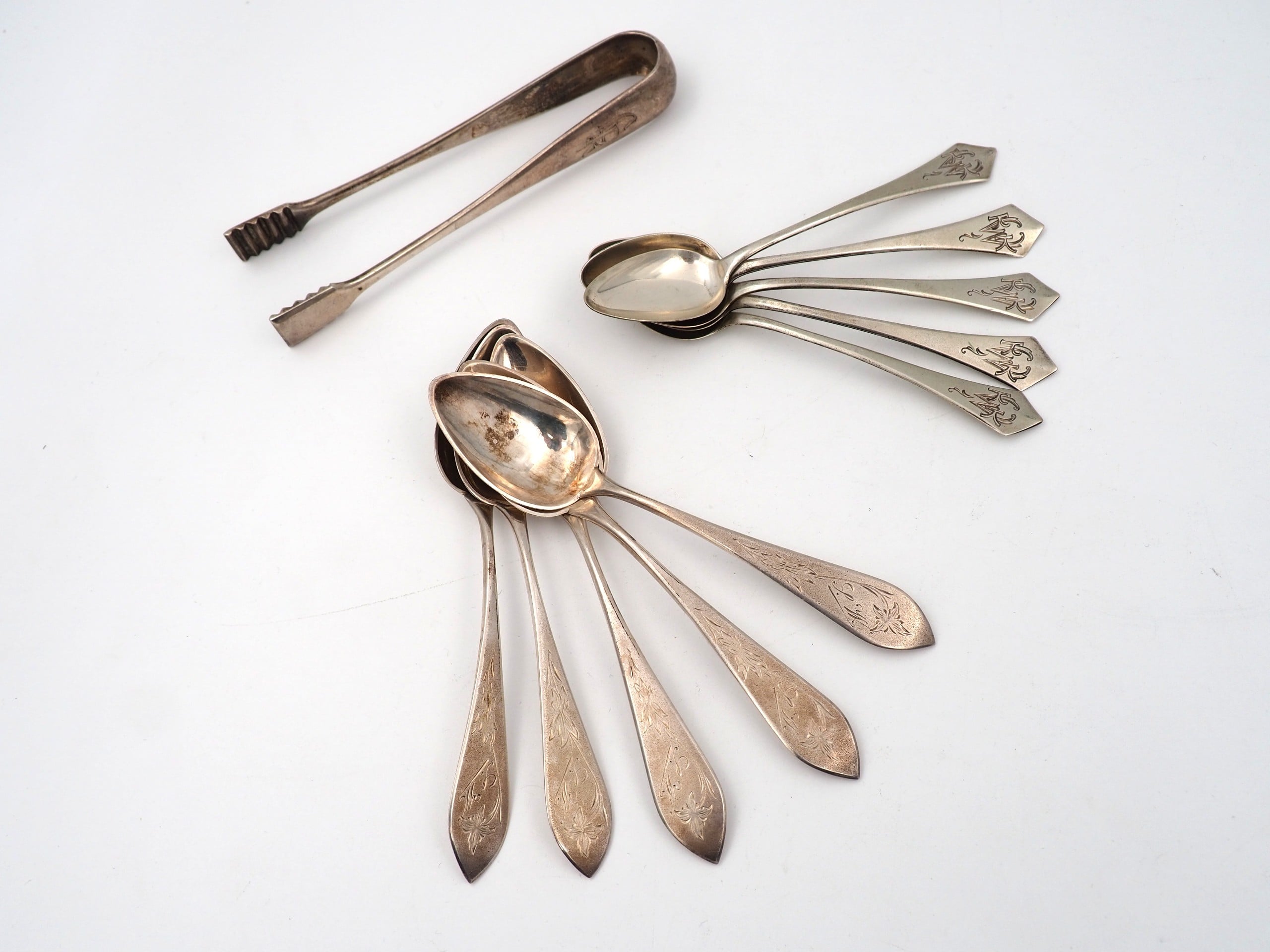 Hopeaa - Huutokauppa Ekman