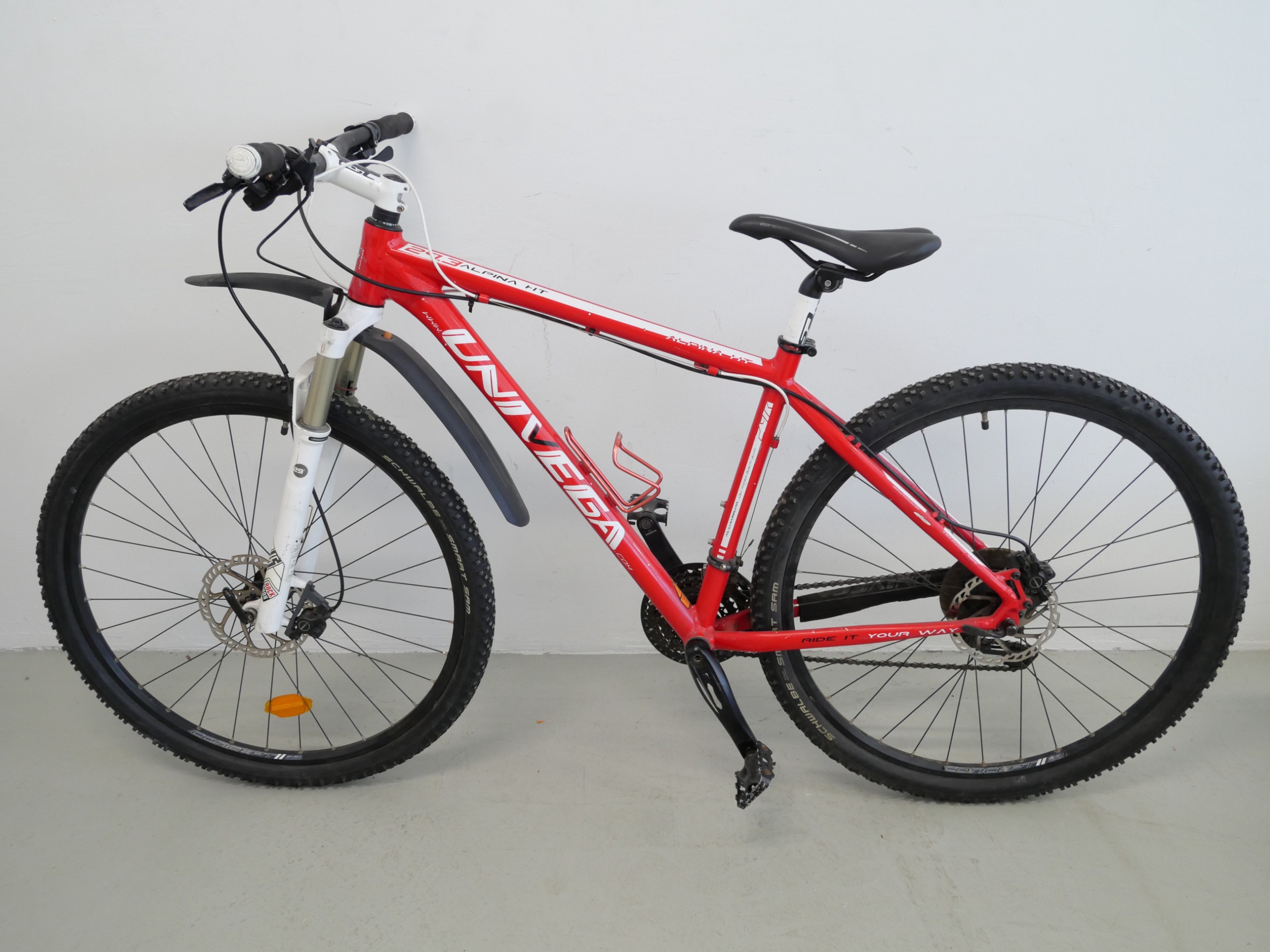 *Univega polkupyörä - Huutokauppa Ekman