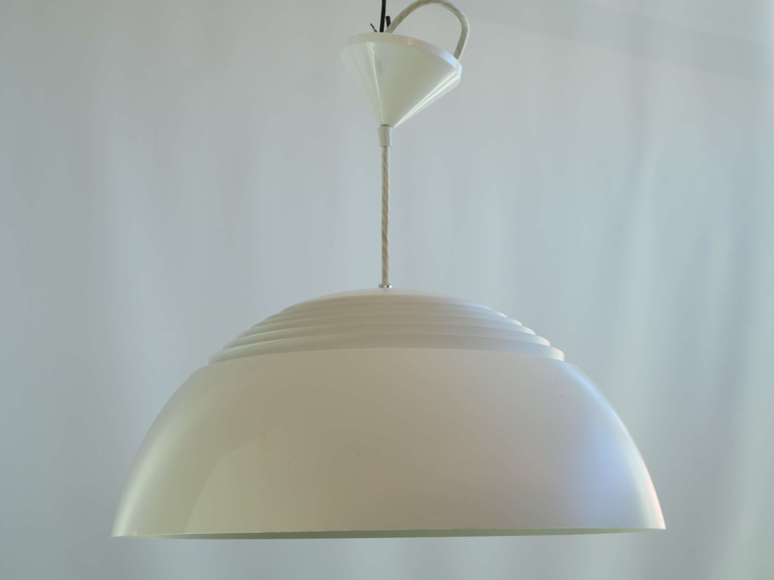 Louis Poulsen kattovalaisin - Huutokauppa Ekman